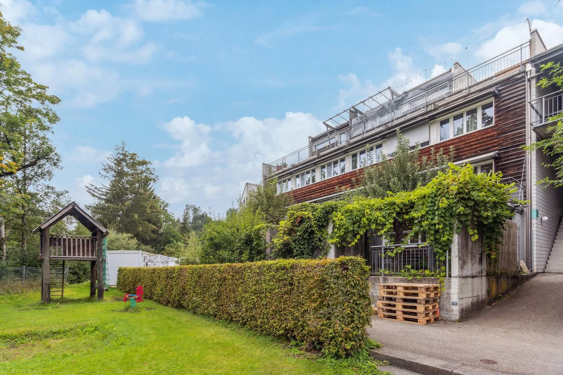 2 Etagen und 2 Gartensitzplätze nur für Sie!