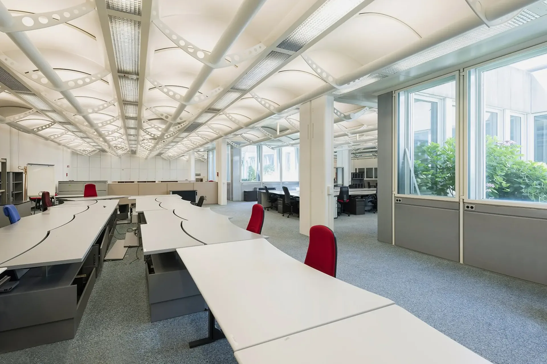 OH!FFICE - Ihr neuer Workspace zur Zwischennutzung am Basler Aeschenplatz