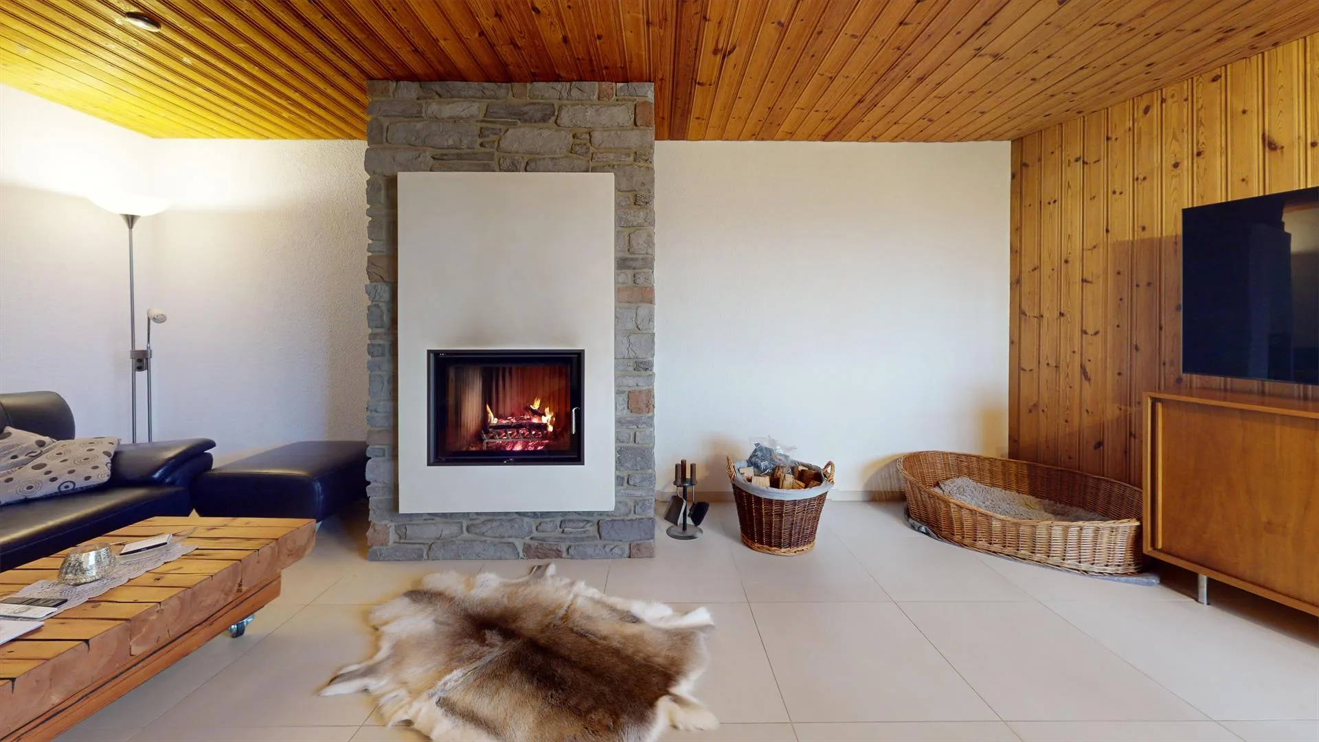 Bauernhaus Charme mit Waldparzelle