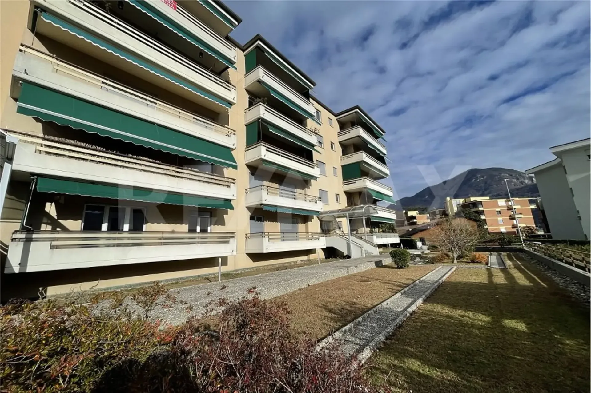 Attraktive 2½-Zimmer-Wohnung mit herrlichem Seeblick