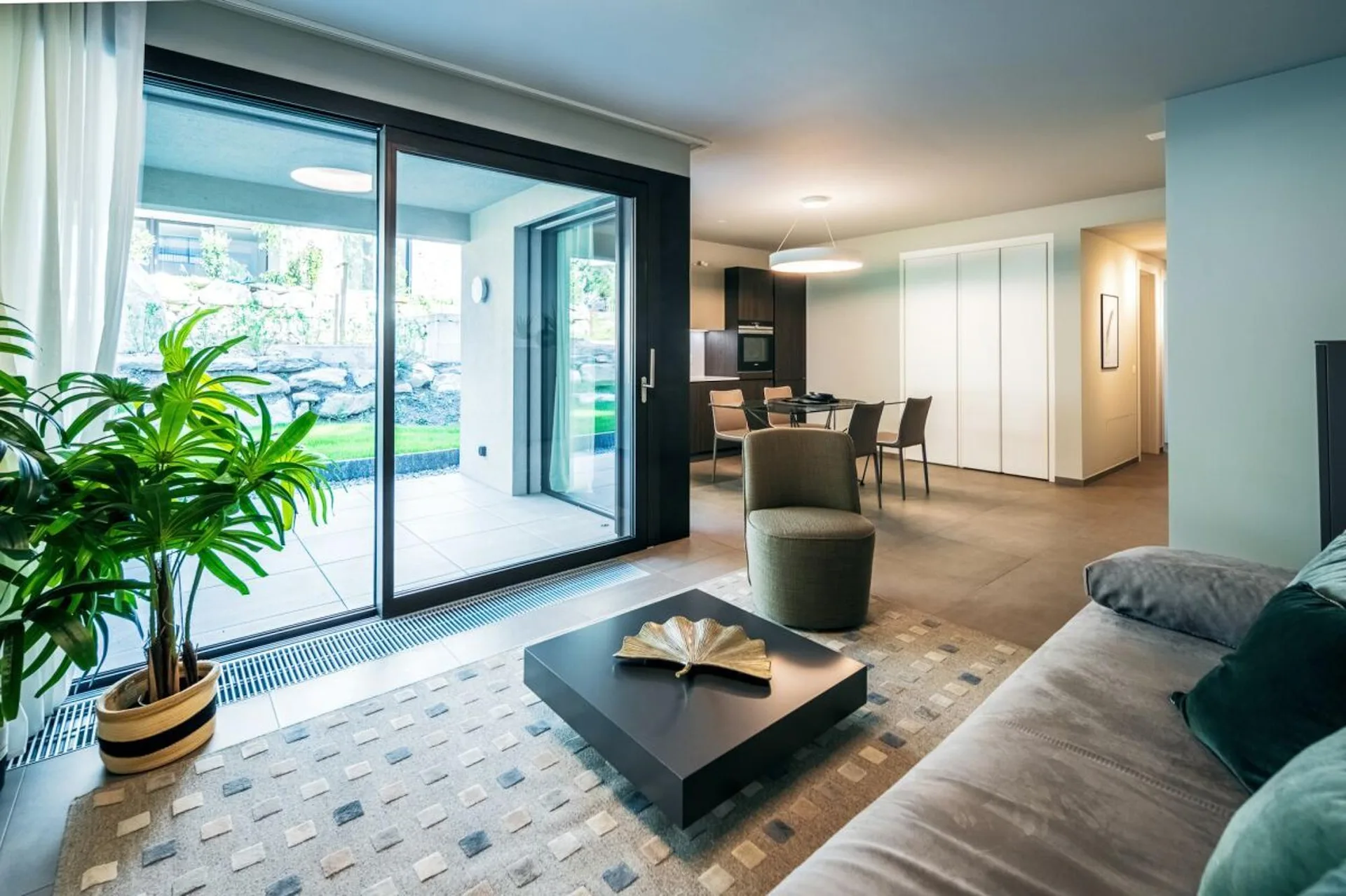 Neue 3.5-Zimmer-Wohnung mit Garten als Renditeobjekt – Residenz Ai Giardini