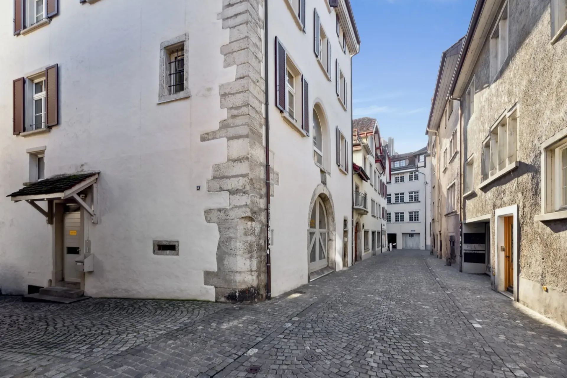 Befristet bis 30.09.2027 - Helle 1.5-Zimmer-Wohnung im Herzen der Altstadt