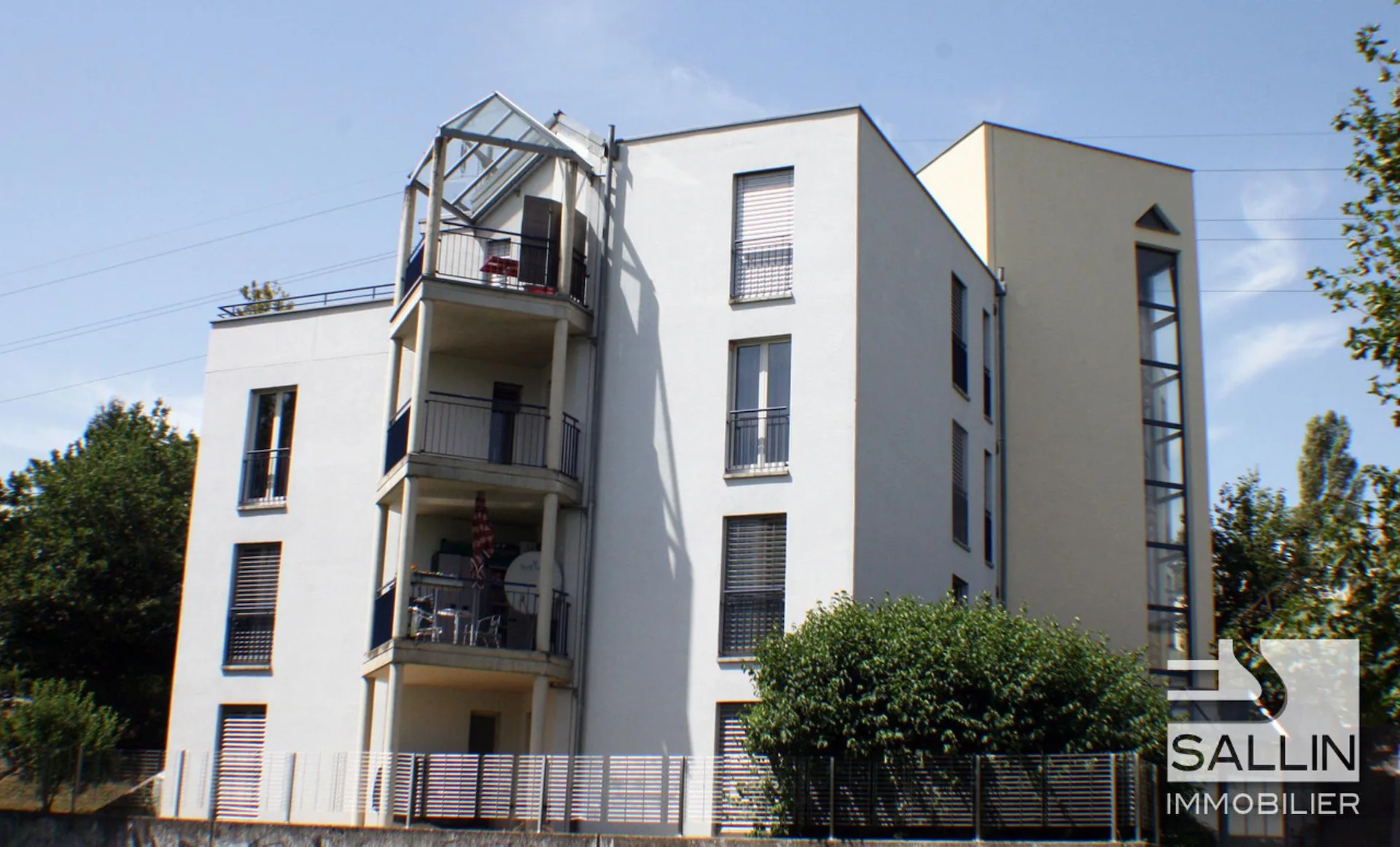 Vier-Zimmer-Wohnung mit Terrasse im familialen Viertel Les Dailles