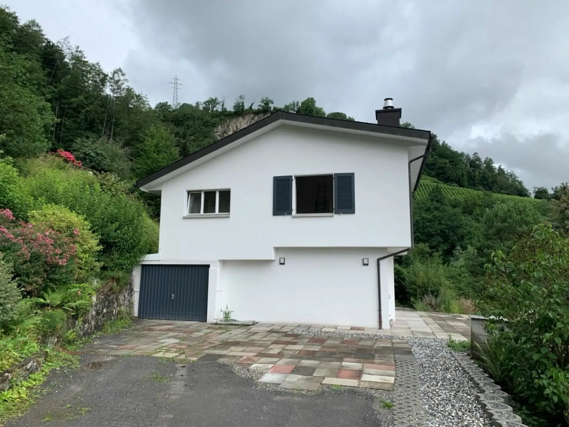 Charmantes 3.5 Zi.-Ferienhaus mit Bergsicht & Garten - nah am Golfplatz