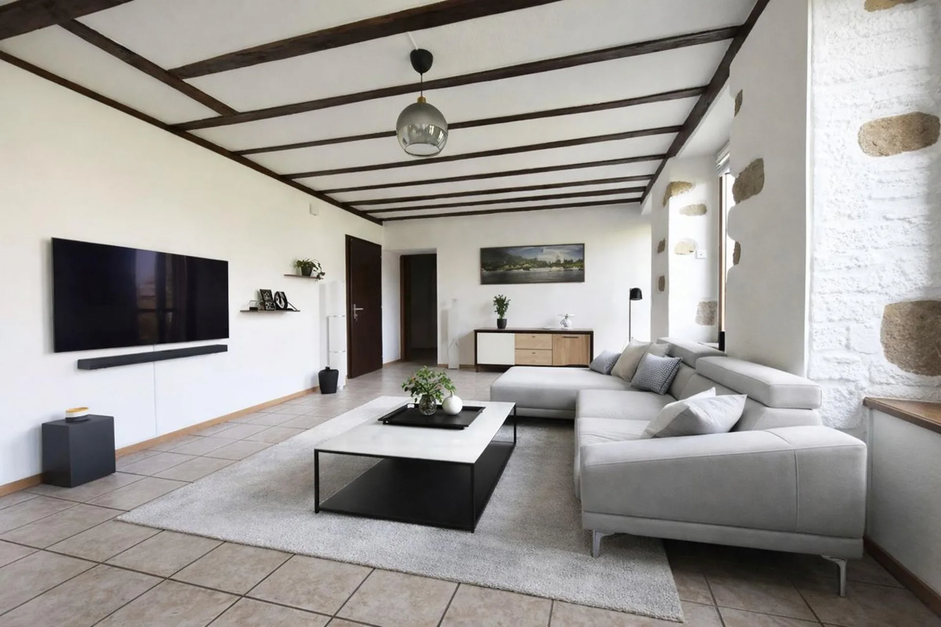 Charmanter Apartment mit 4,5 Zimmern in Coffrane