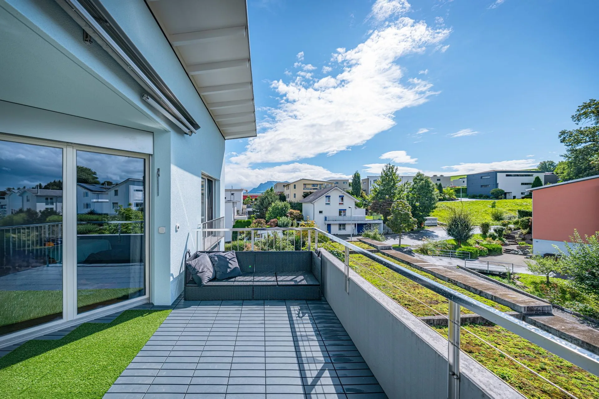 Mietwohnung mit Weite, Licht und besonderem Charme