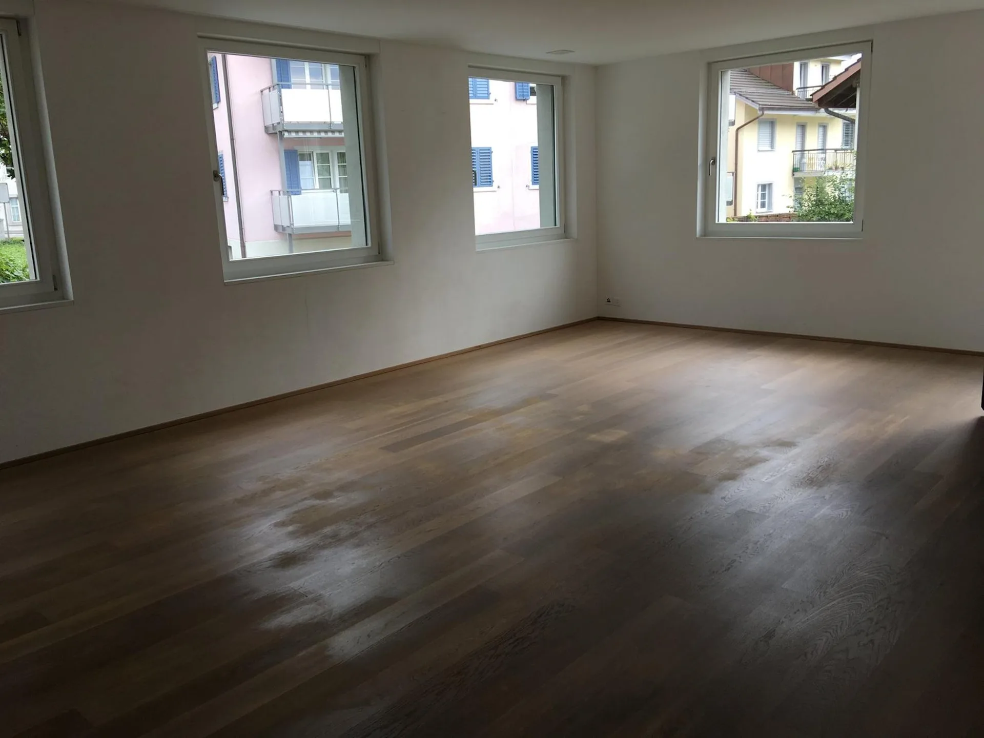 Moderne 1.5-Zimmer-Wohnung in Uster
