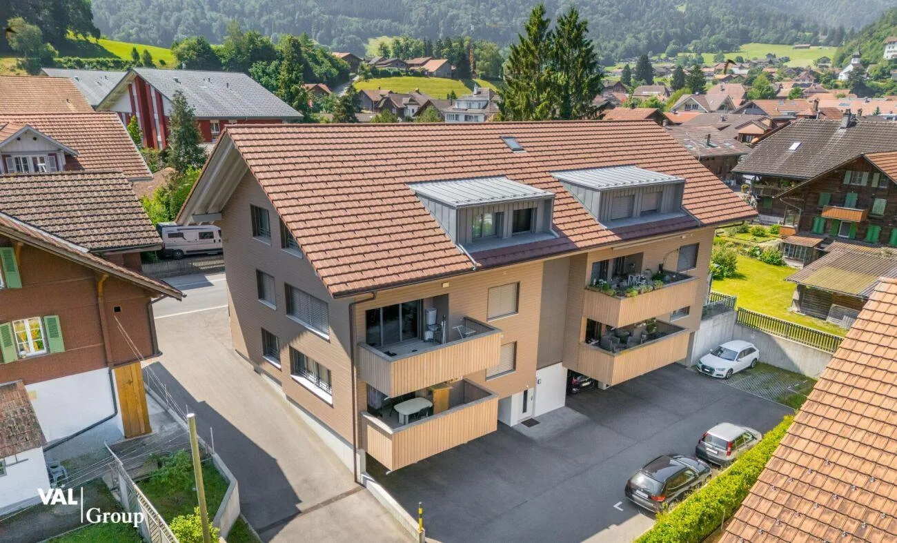 Modernes Wohnen mit Weitblick in Wimmis, vereint Ruhe, Komfort und ...