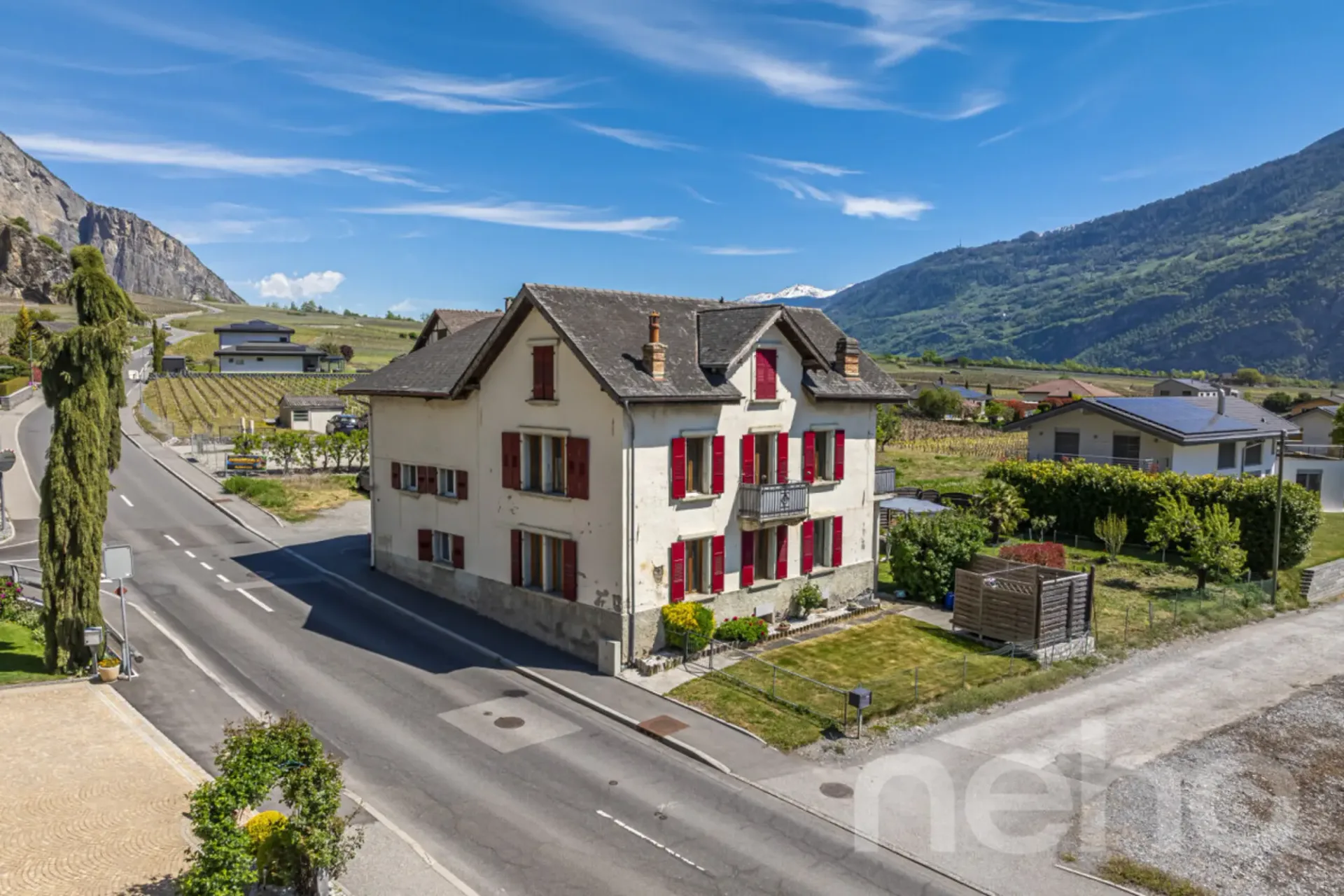 Seltene Gelegenheit in Leytron: Haus mit vielfältigen Möglichkeiten