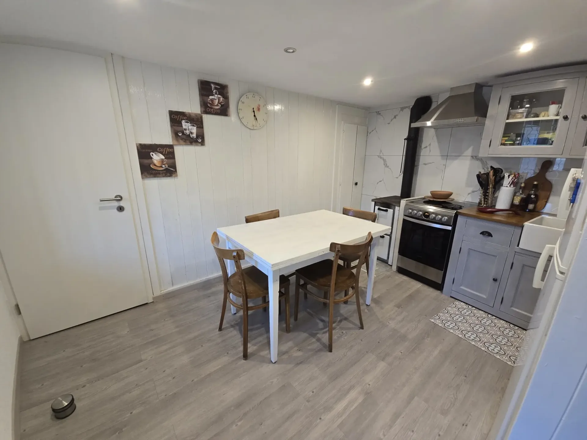 CHARAKTERISTISCHES RUSTIKALES WOHNHAUS 3.5 ZIMMER IN LOCARNO