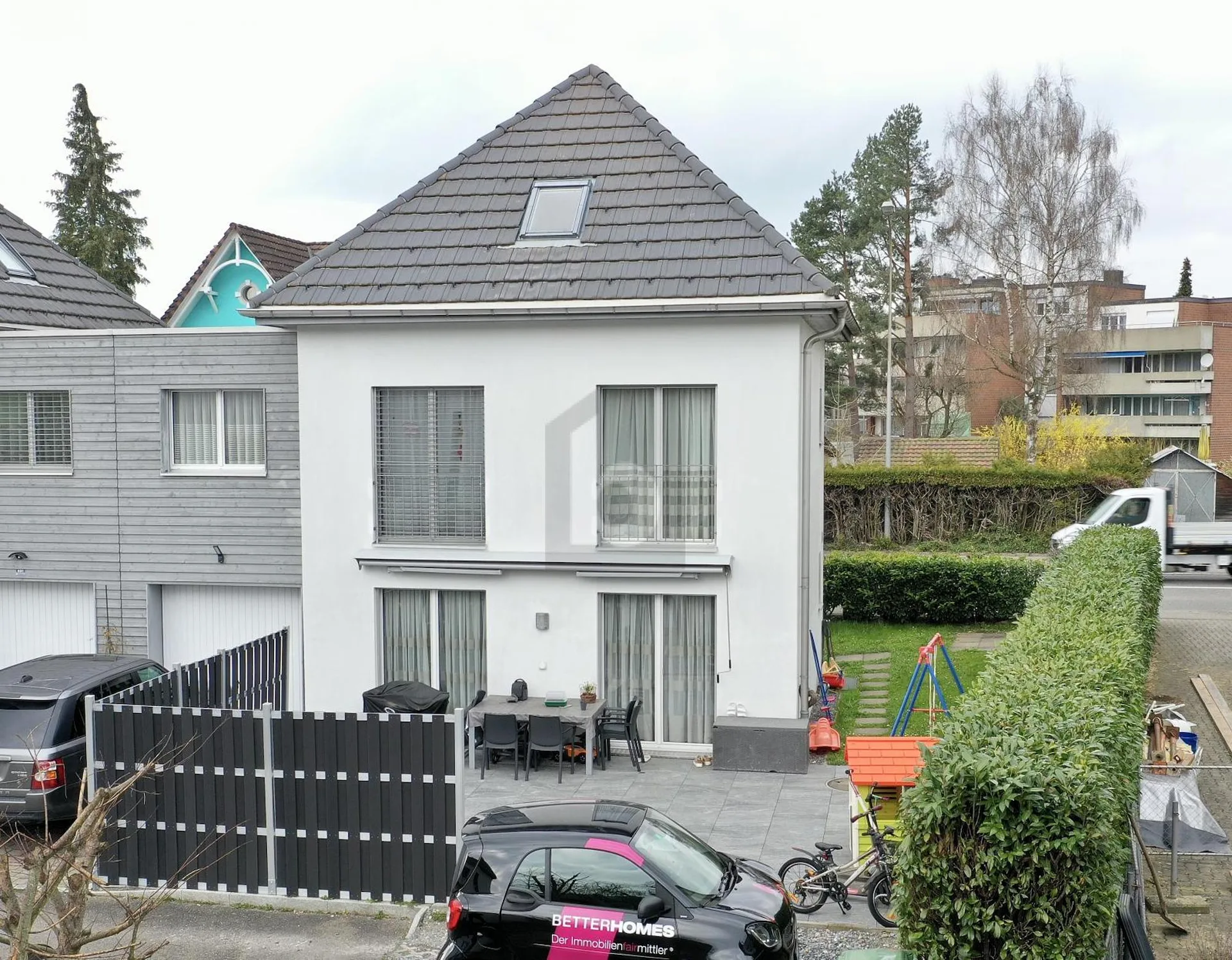 FAMILIENFREUNDLICH MIT CHARME IN ZENTRALER LAGE