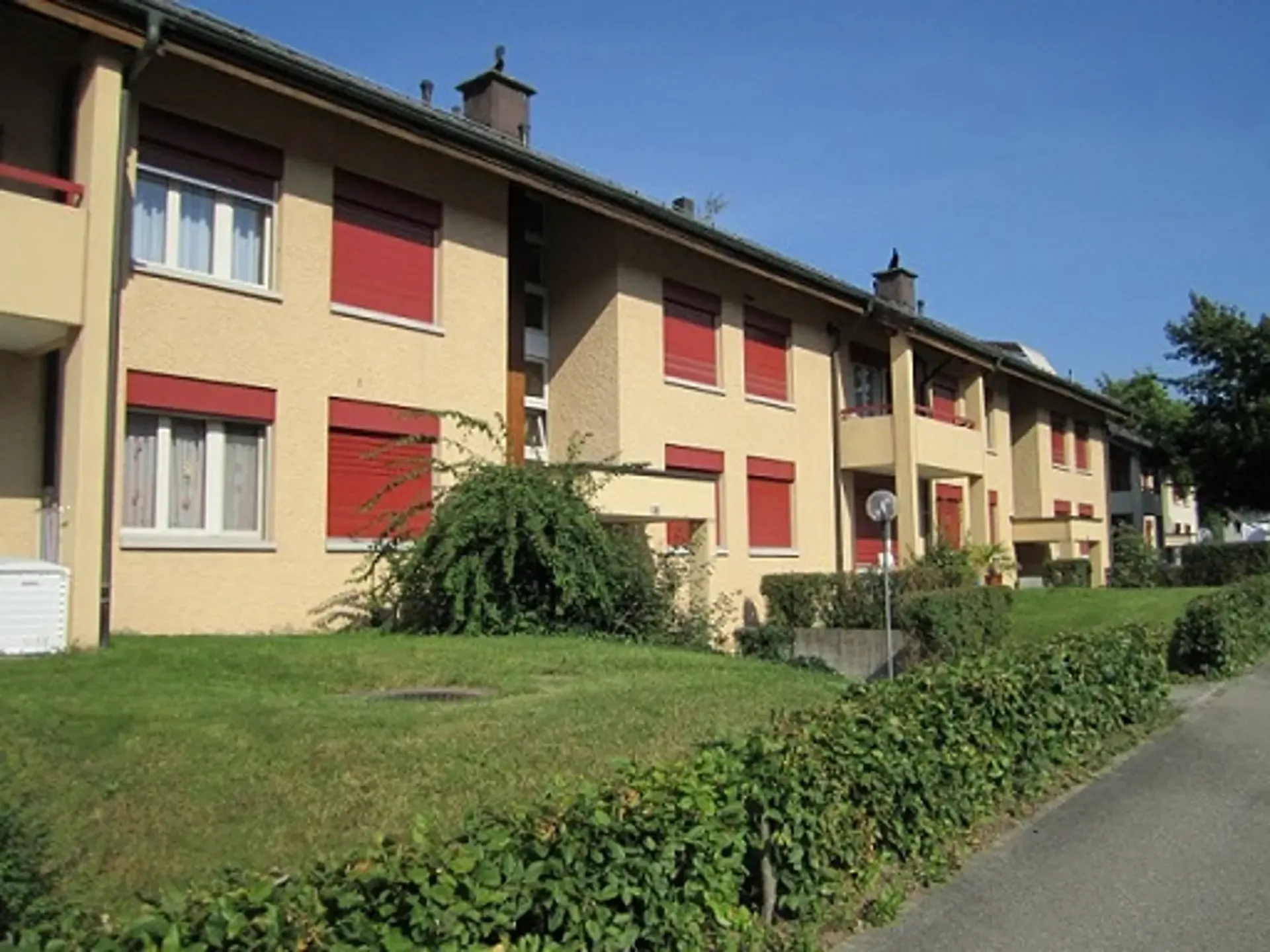 An ruhiger Lage mit Gartensitzplatz-befristet bis 30.06.2027!