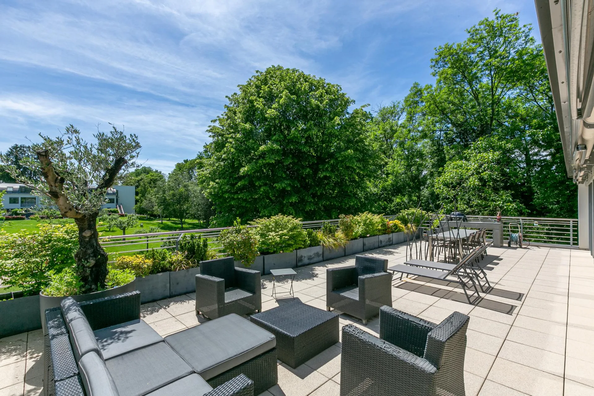 Superbe loft duplex de 338 m², terrasse, parc 3ha, proche de Carouge
