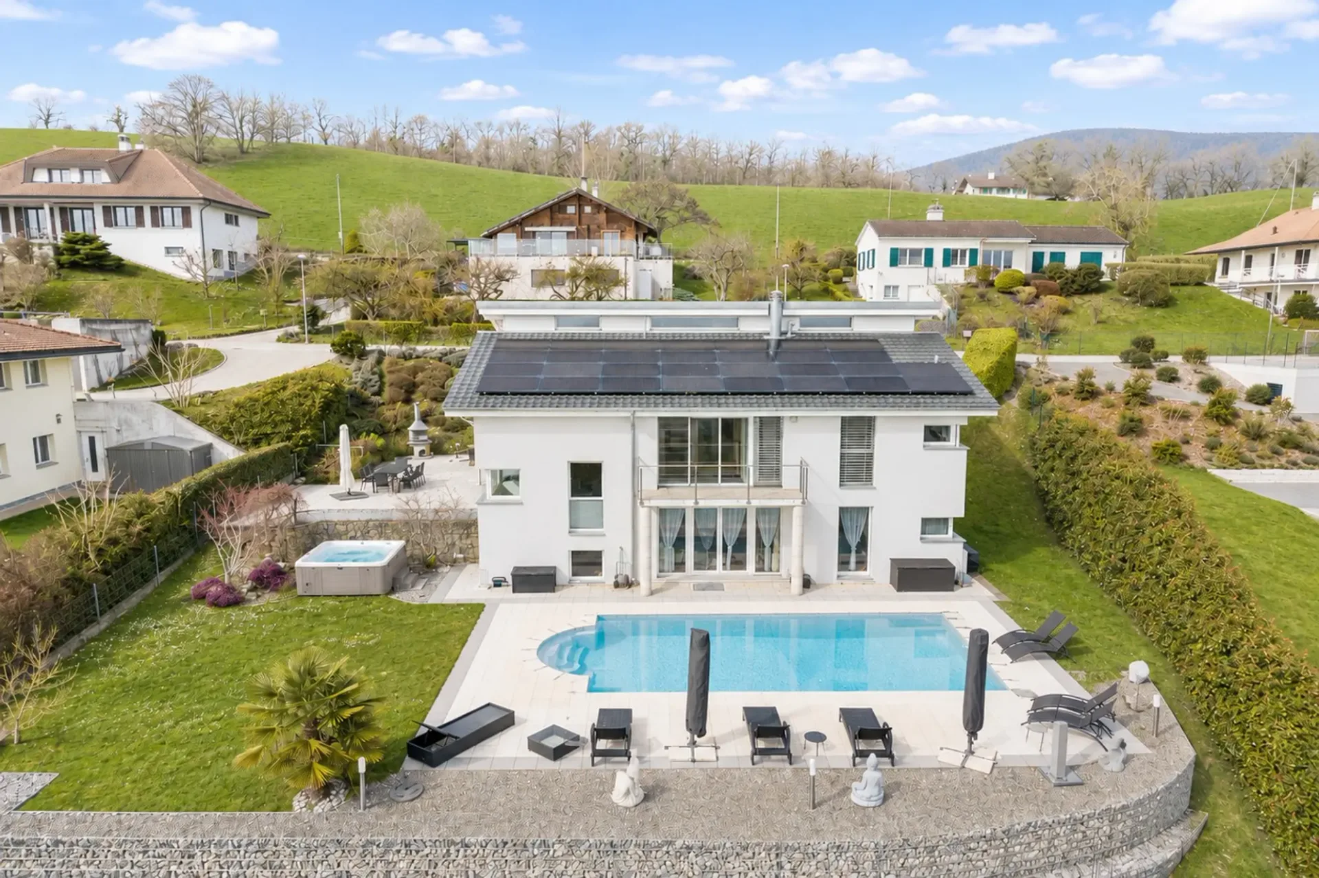 Propriété de prestige avec vue panoramique sur le lac