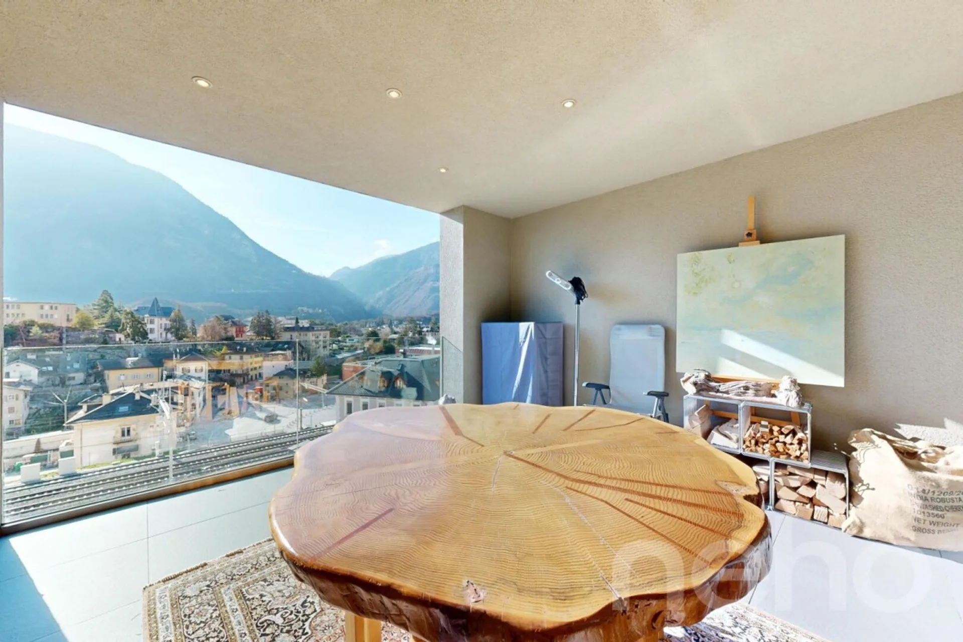 Splendide attique contemporain avec vaste loggia et vue panoramique