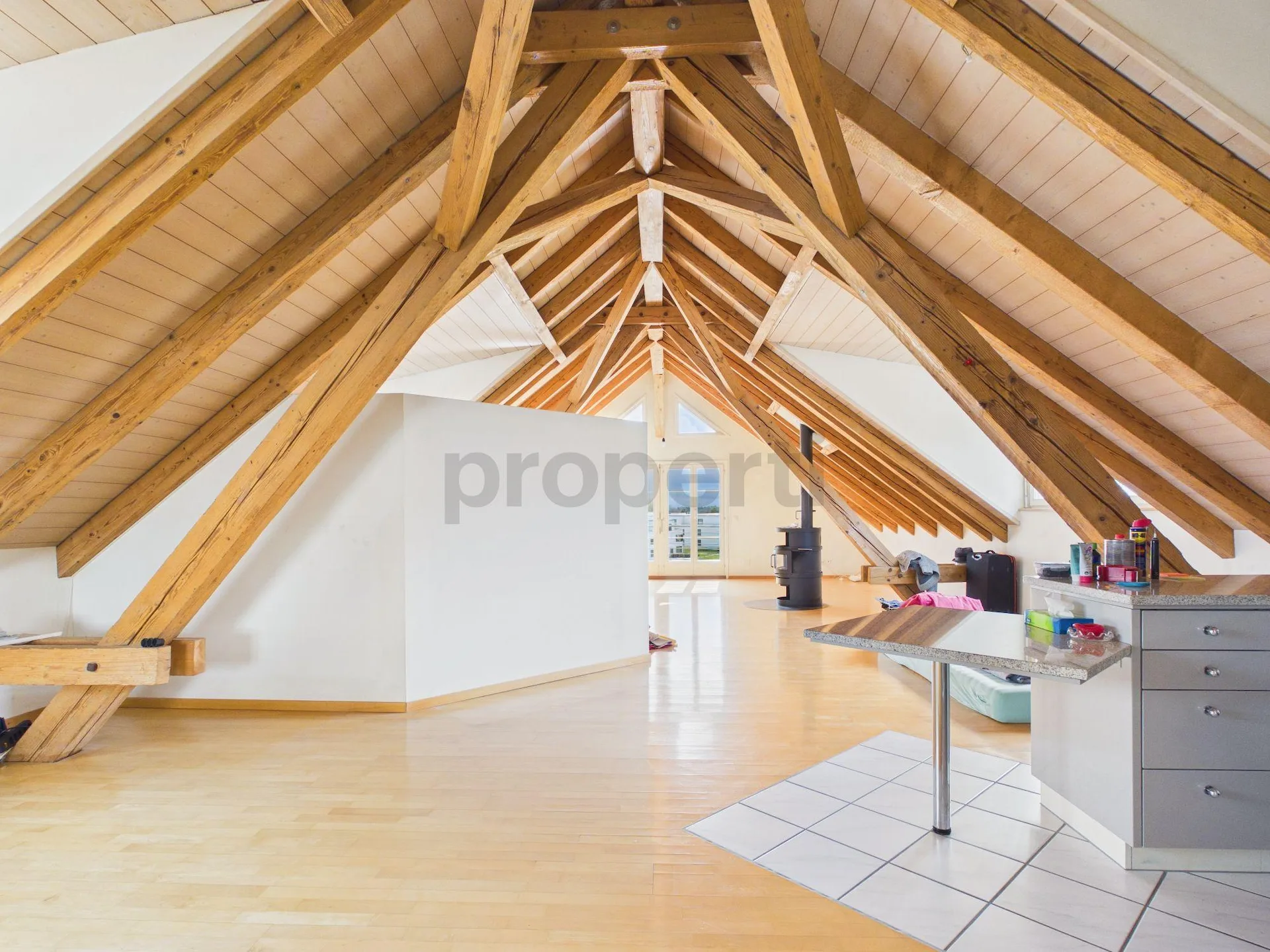 Helle 1-Zimmer-Loftwohnung mit Balkon ins Grüne, Hausen am Albis - Mietzins inkl. Nebenkosten