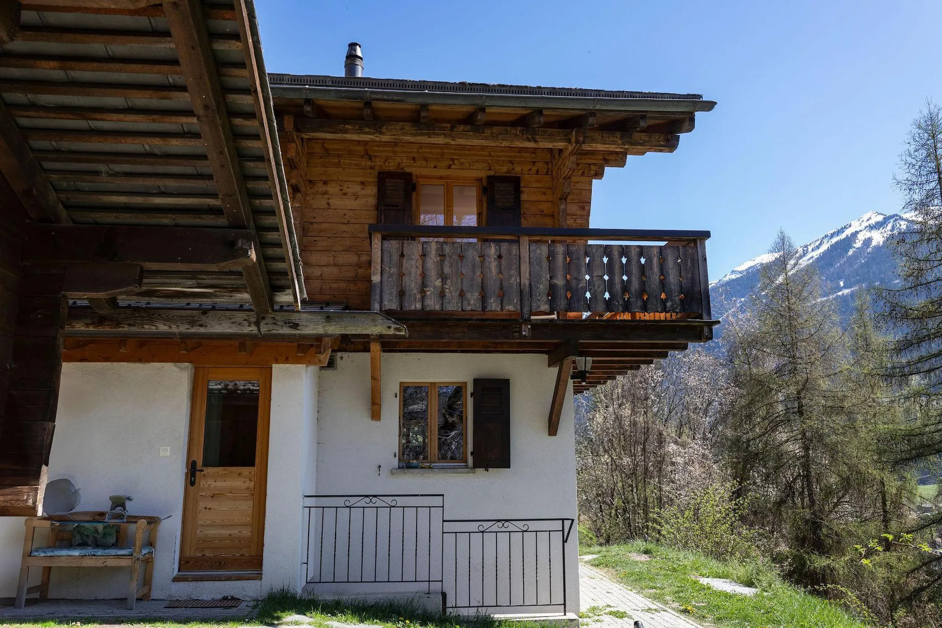 Sommervermietung Verfügbar - Chalet mit 3 Zimmern und Garten in einer malerischen und ruhigen Umgebung im Châble
