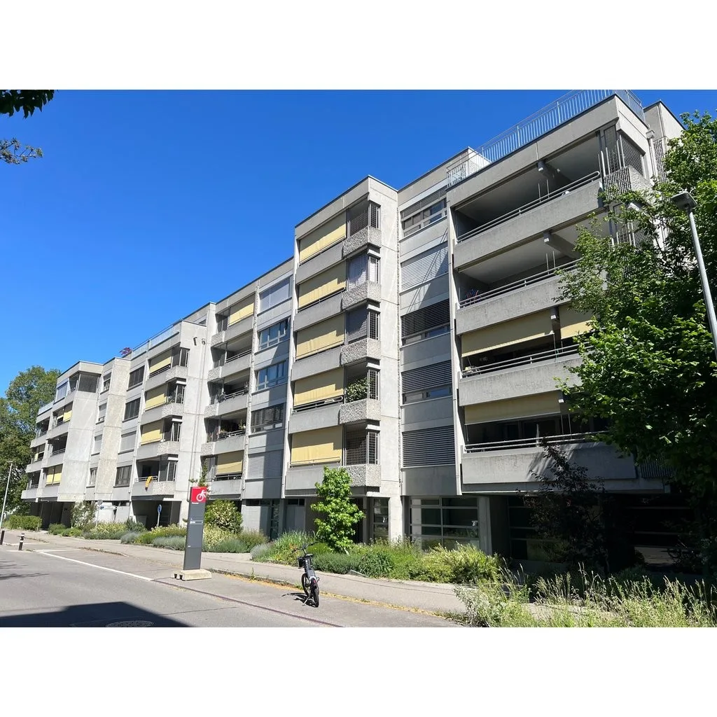 2.5-Zimmer-Wohnung in der Überbauung Thoracker