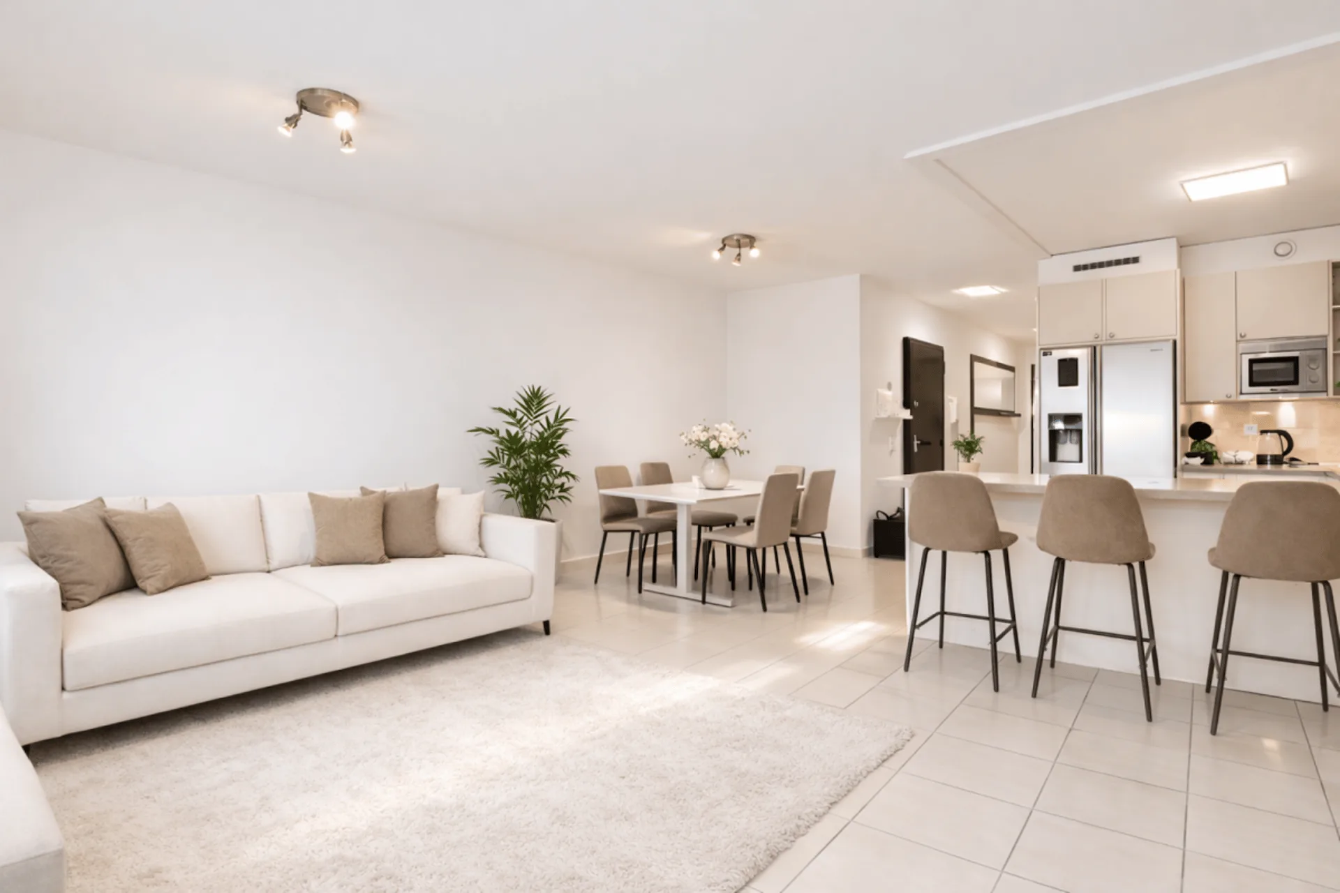 Appartement traversant dans un immeuble récent à Châtelaine - Proche des transports et commodités