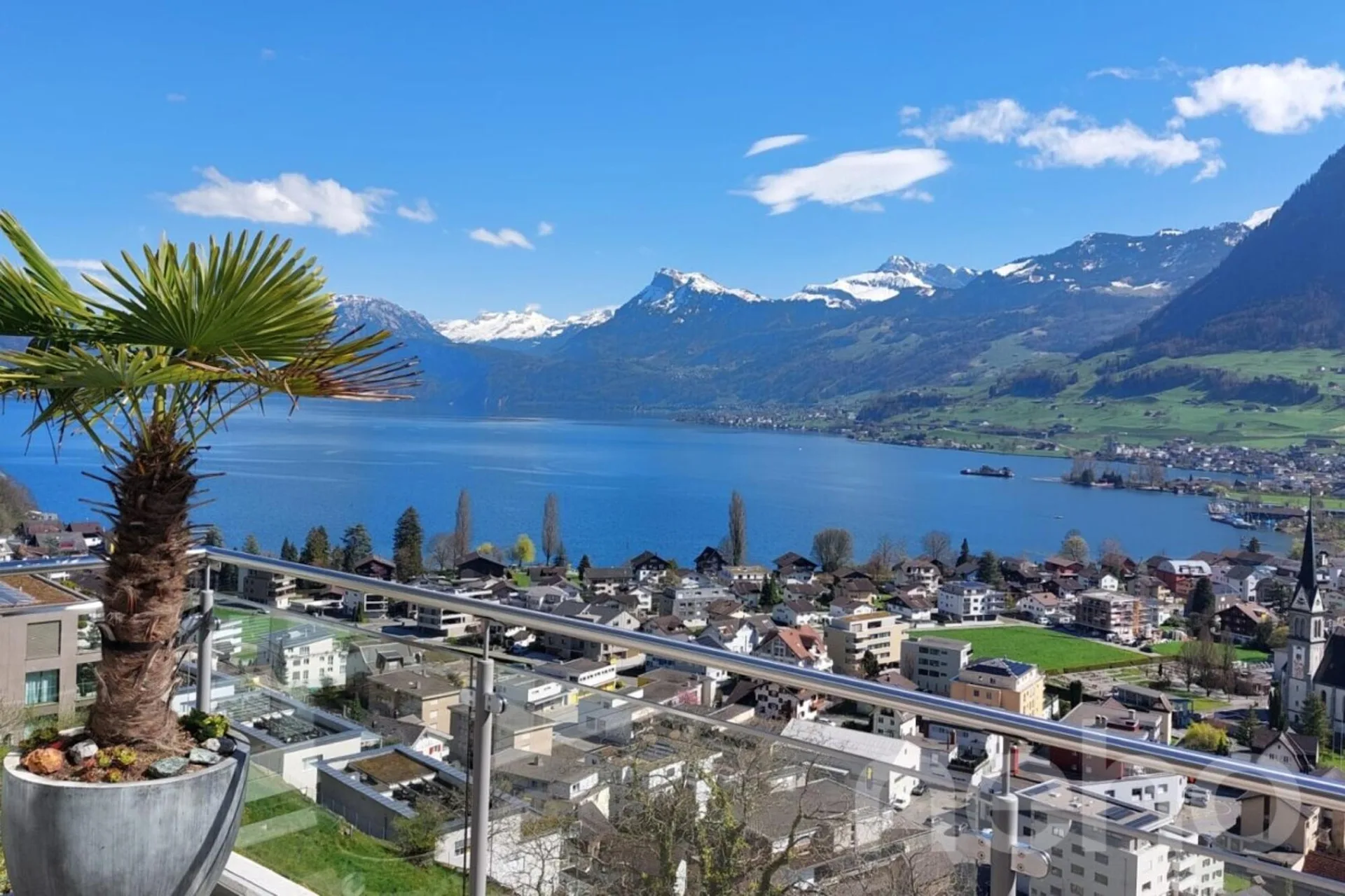 Exklusiver Wohntraum mit Panorama, Wintergarten und Terrasse