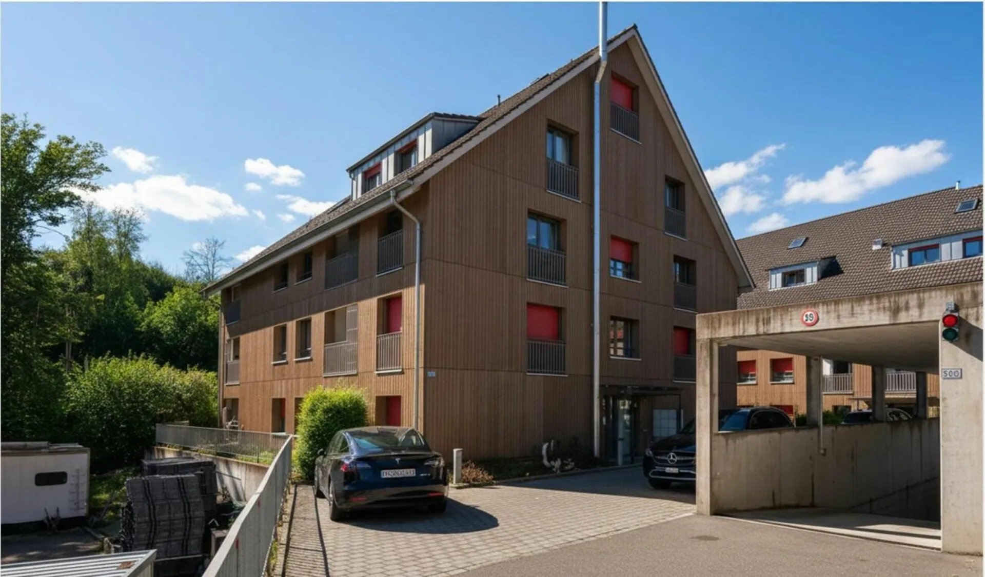 Moderne und helle 3.5- Zimmer- Wohnung mit zwei Balkonen