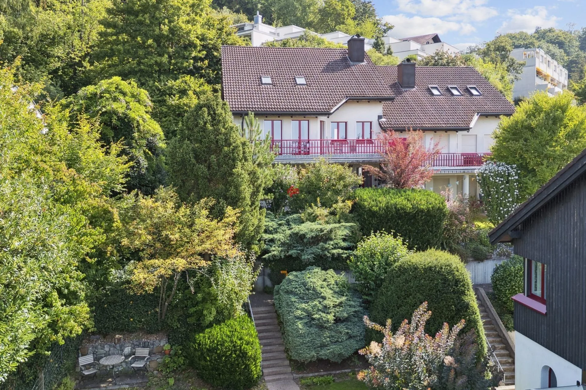 Idyllic house with exclusive open view