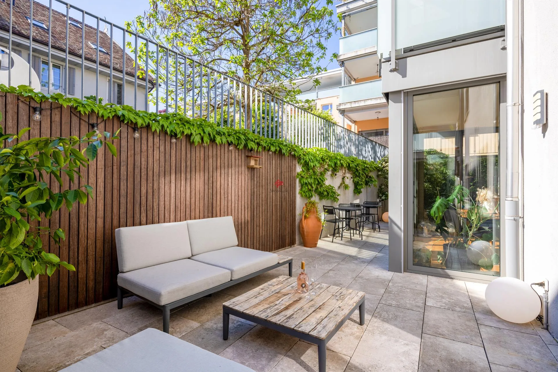 Wohngefühl wie im eigenen Haus – Gartenwohnung im Zentrum von Bülach