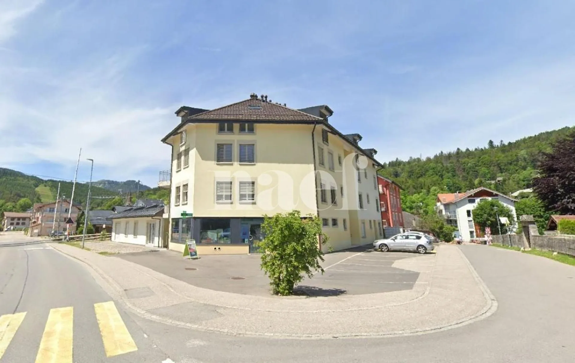 Schönes 3-Zimmer-Apartment im 2. Stock mit großem Balkon