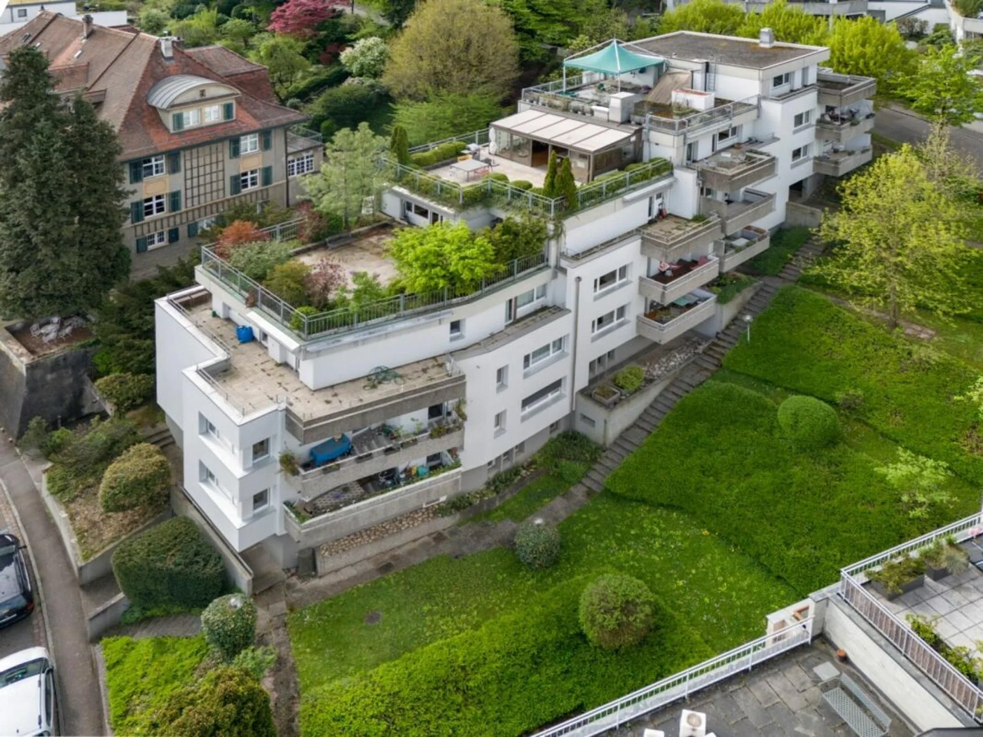 Ruhig wohnen am Bruderholz - moderne 4-Zimmer-Eigentumswohnung mit Tiefgaragenplatz