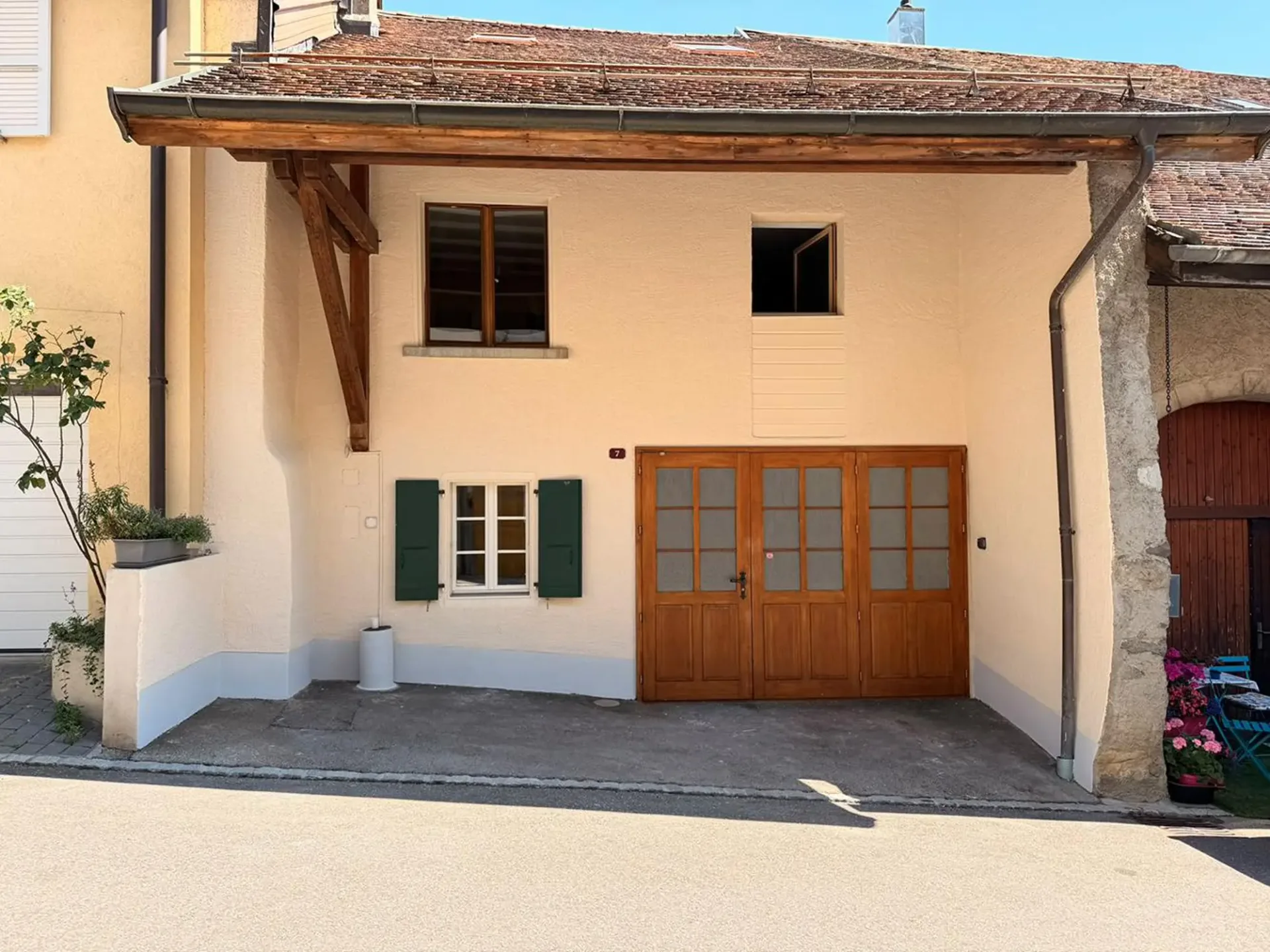 En exclusivité - Plus de 220 m² et un fort potentiel au coeur de Saint-Livres