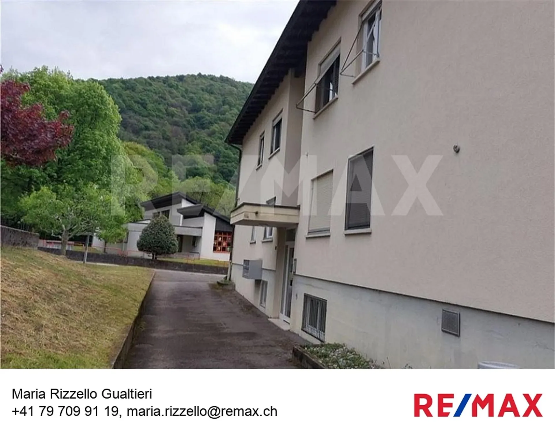 Renovierte 2,5-Zimmer-Wohnung mit Balkon