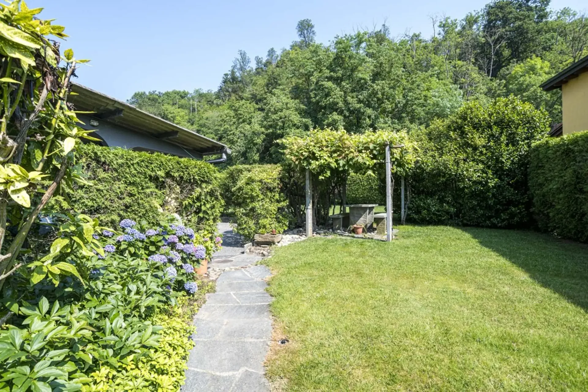 STABIO - 4,5 Zimmer renoviert mit Klimaanlage