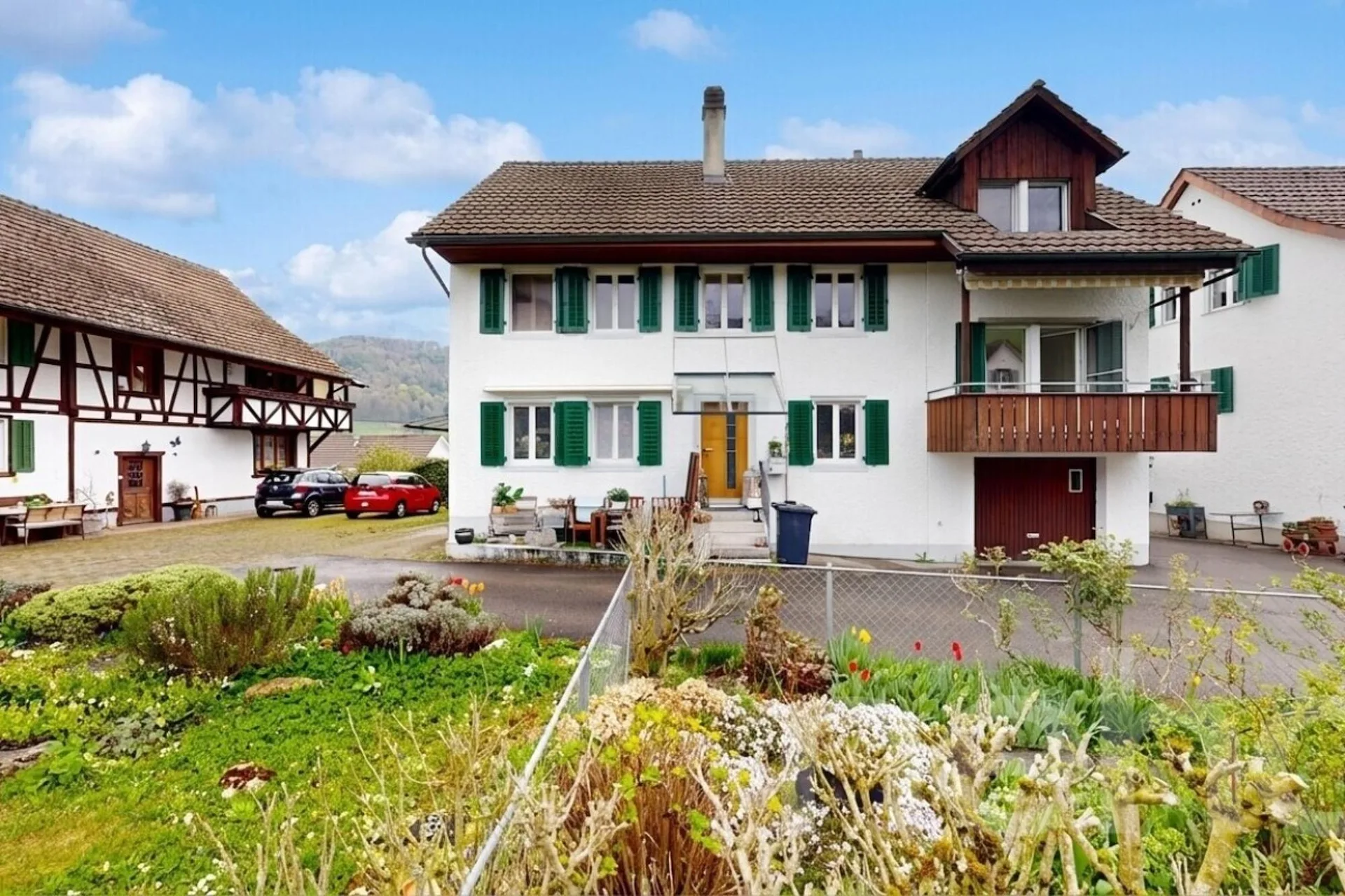 Gepflegtes 2-Familienhaus mit 4.5- & 5.5-Zimmer-Wohnung
