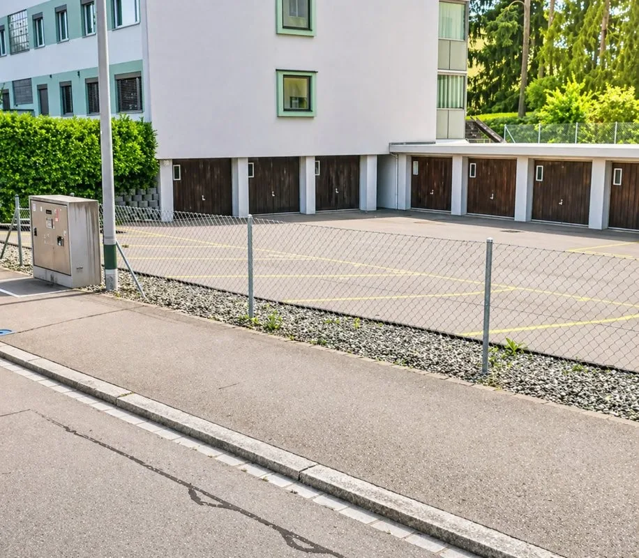 PARKPLATZ AN ZENTRALER LAGE