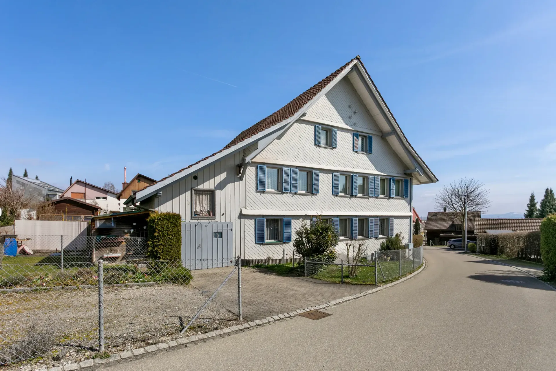 Familienfreundliches Zuhause mit Südausrichtung und Ausbaureserve