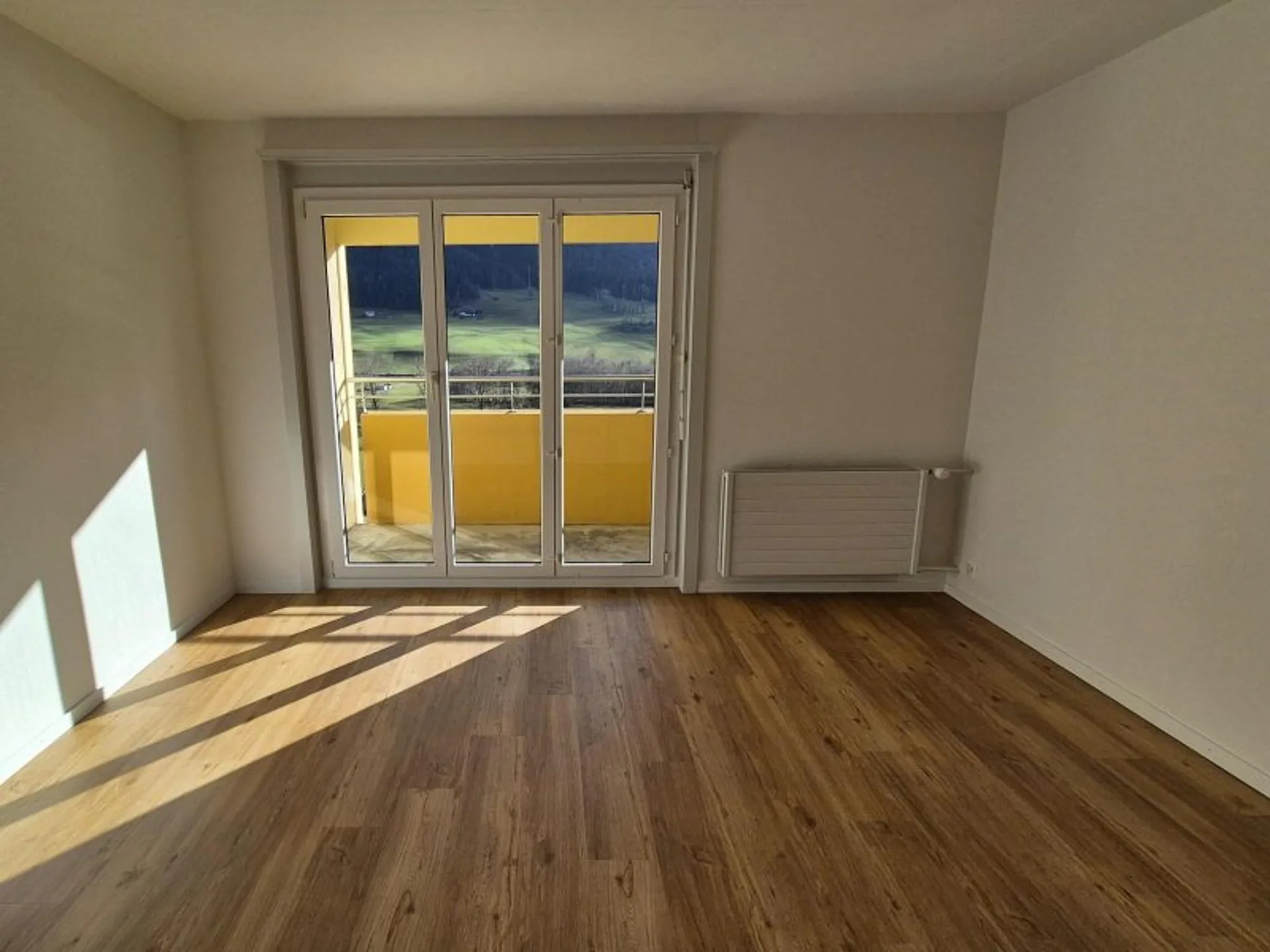 01666 - 4-Zimmer-Wohnung - Rue de la Flamme 16 - COUVET
