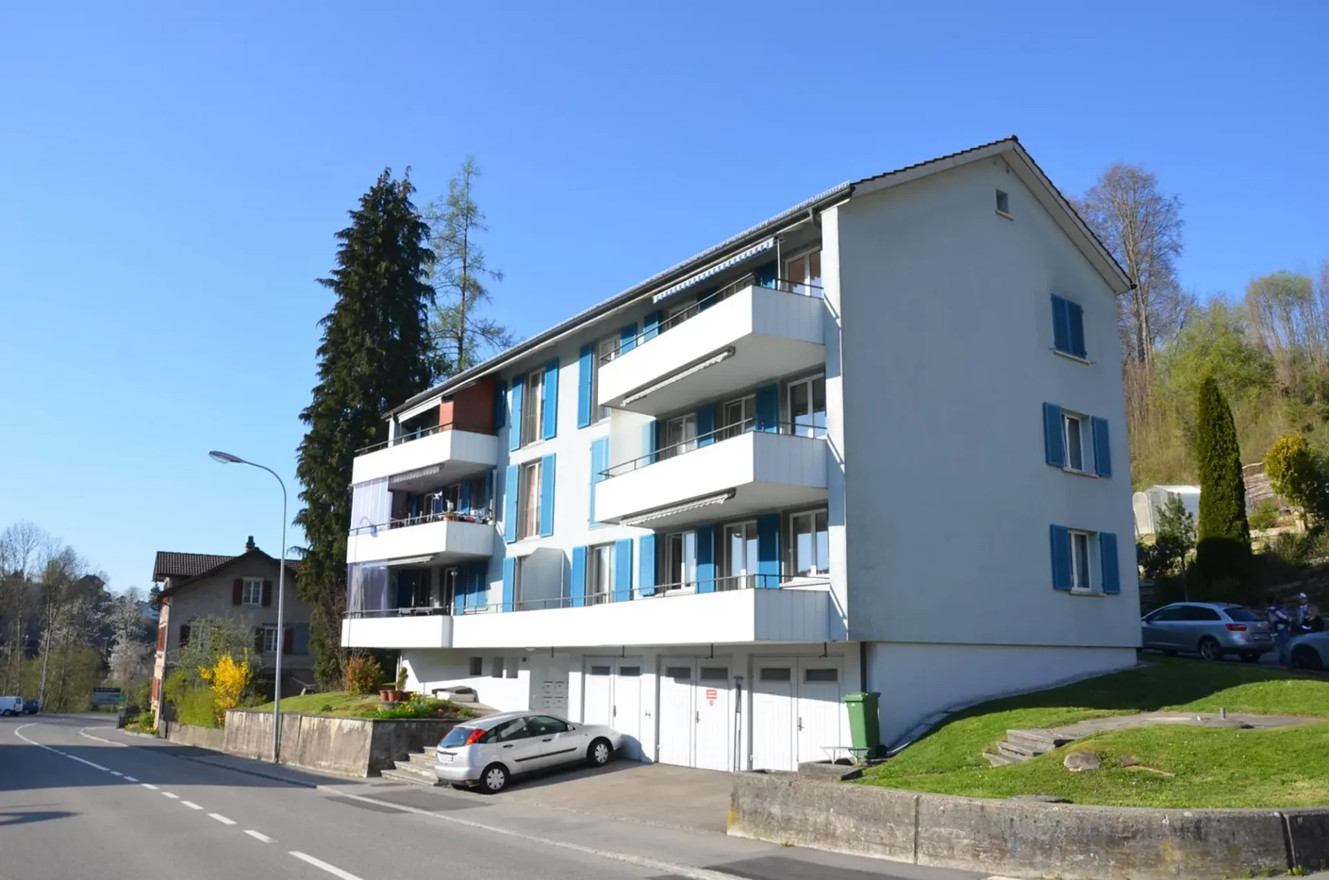 grosszügige 4.0-Zimmer-Wohnung mit grosszügigem Balkon an sonniger Lage