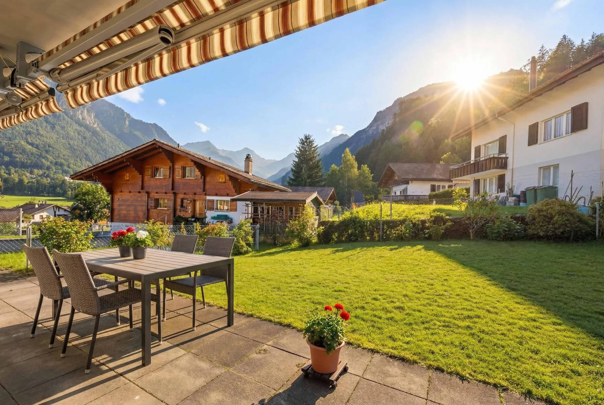 STILVOLL WOHNEN INMITTEN DER ALPEN - 4.5 ZIMMER GARTENWOHNUNG