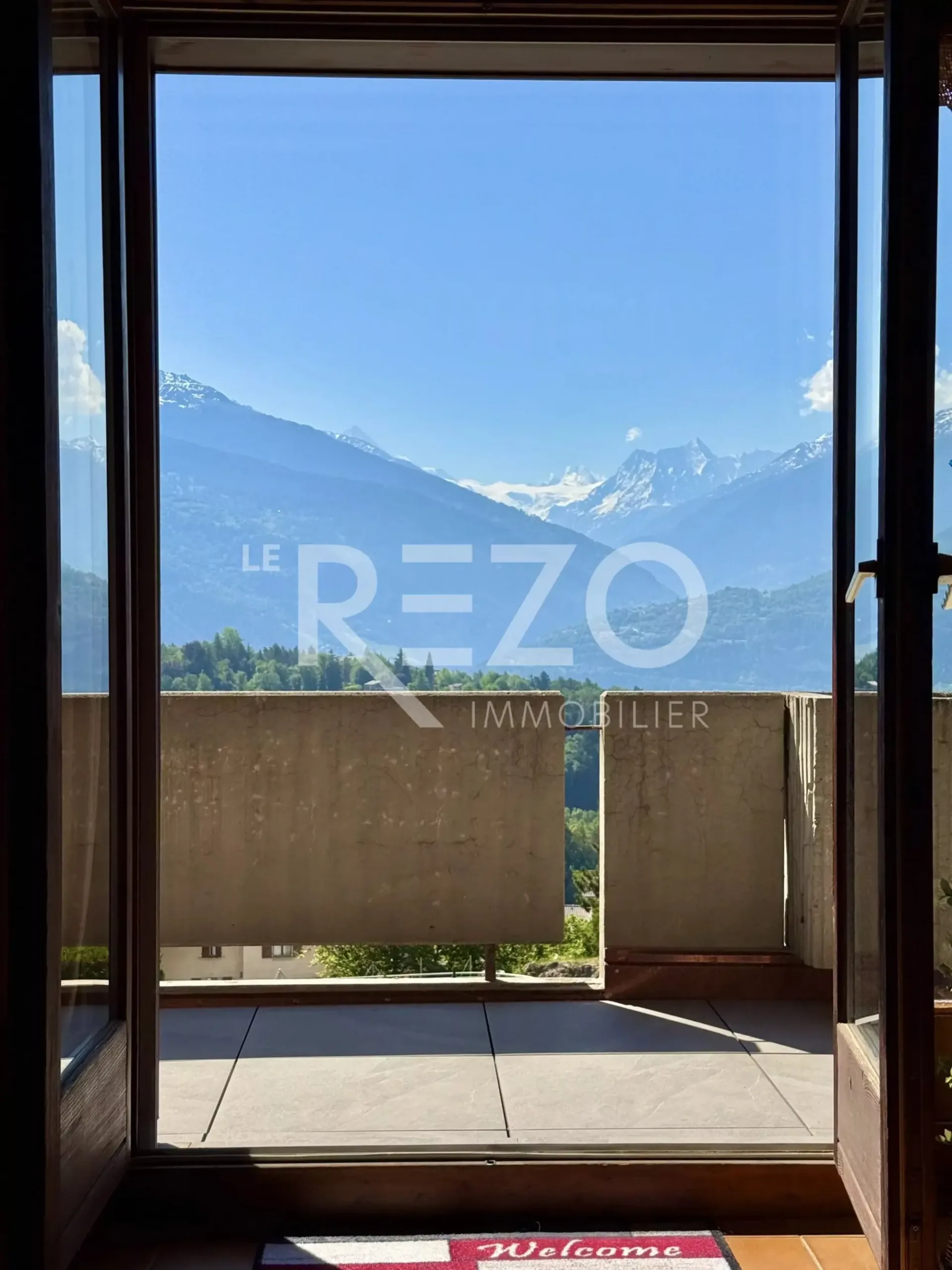 Spacieux attique de 6,5 pièces avec terrasse et vue panoramique - Savièse