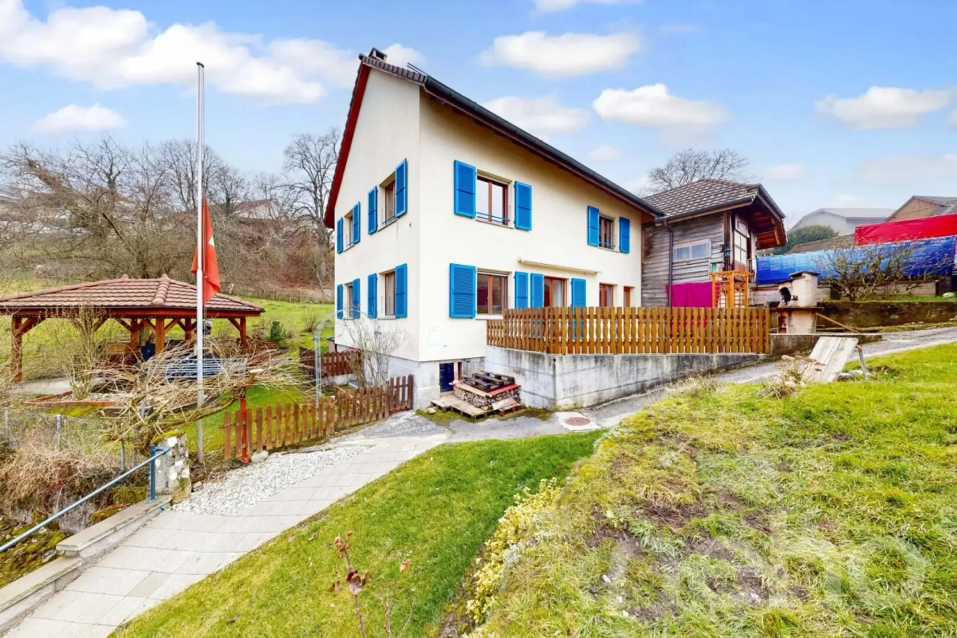 Magnifique Villa mit geringen Kosten und idyllischer Umgebung