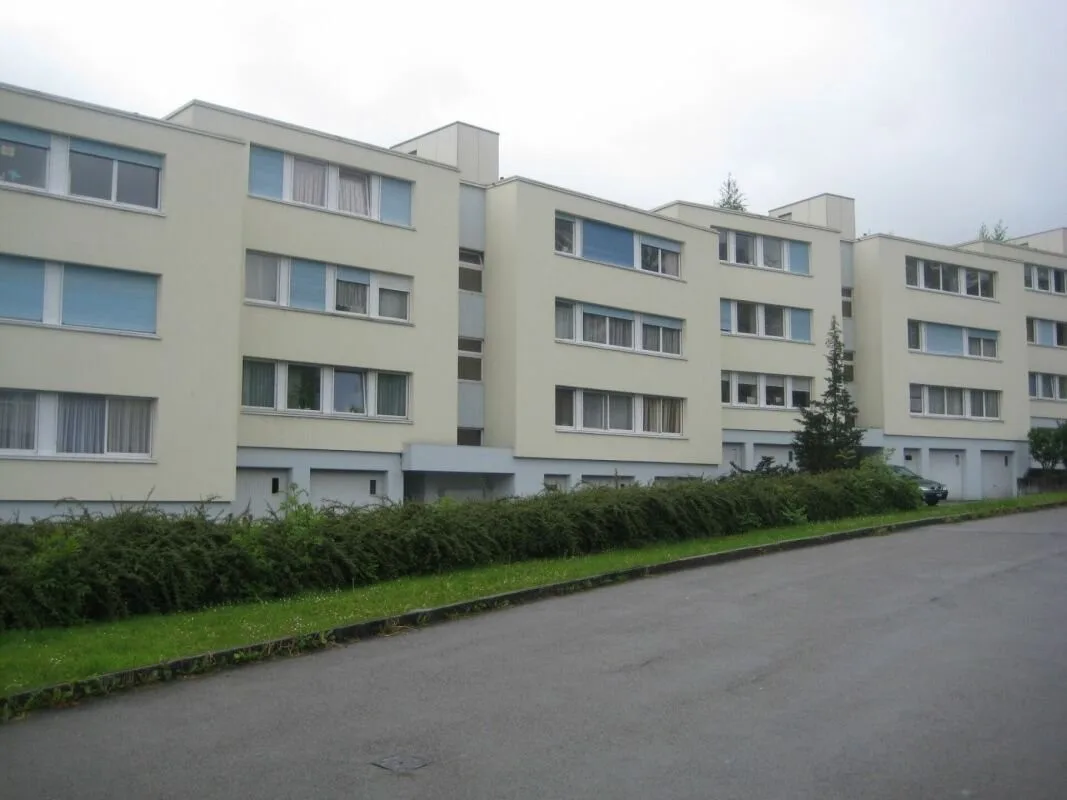Grosszügige 3.5 Zimmerwohnung mit schöner Aussicht