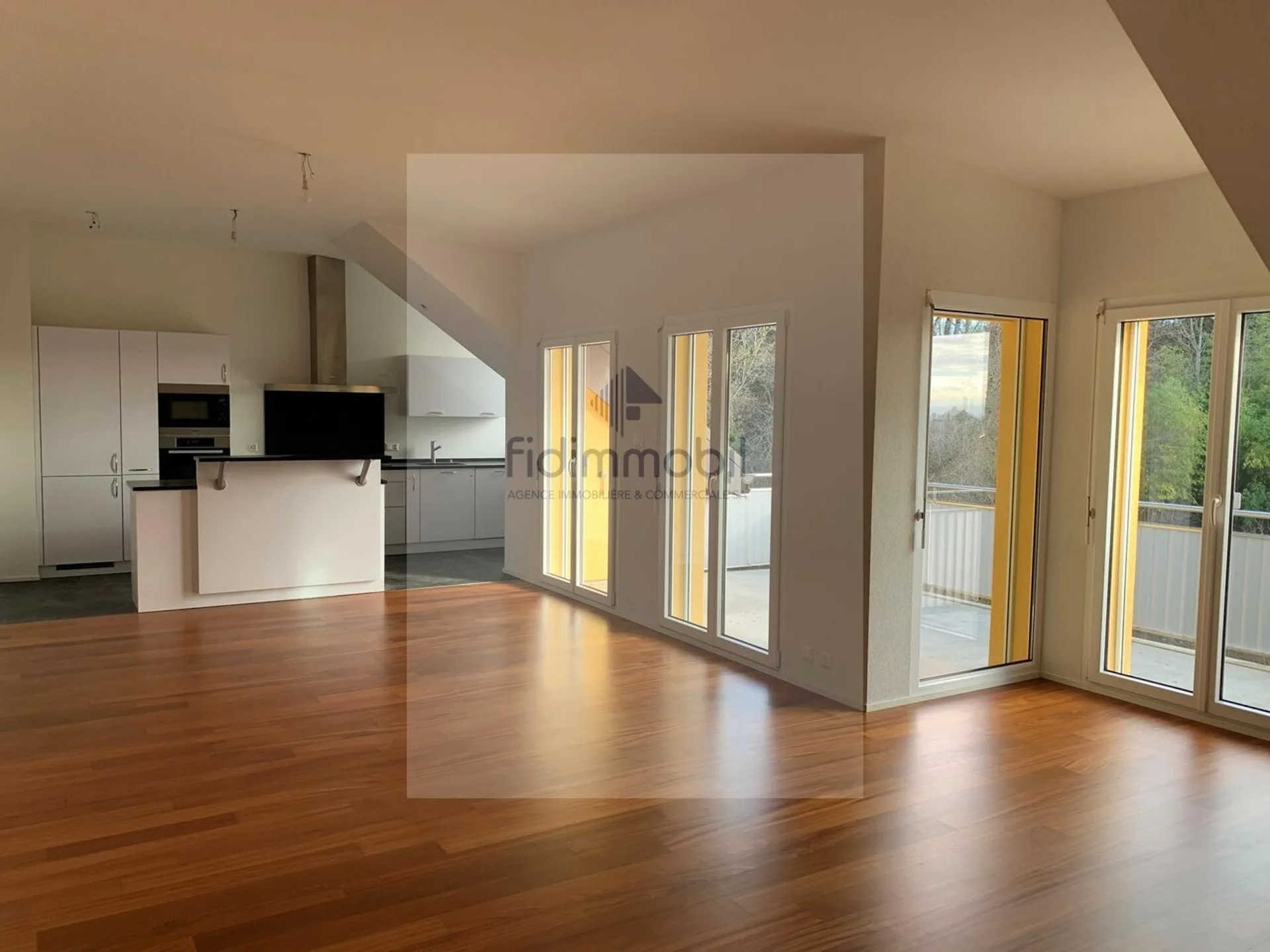 HAUTERIVE IM HERZEN DES DORFES MAGNIFIZIENTES DUPLEX
