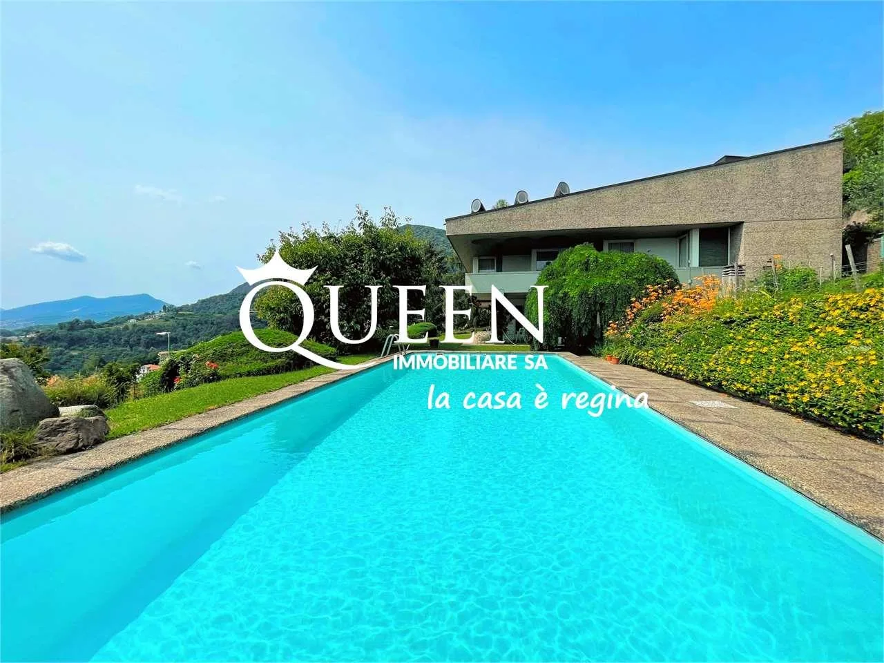 Morbio Superiore: villa bifamiliare 14.5 locali 485 mq, piscina e vist