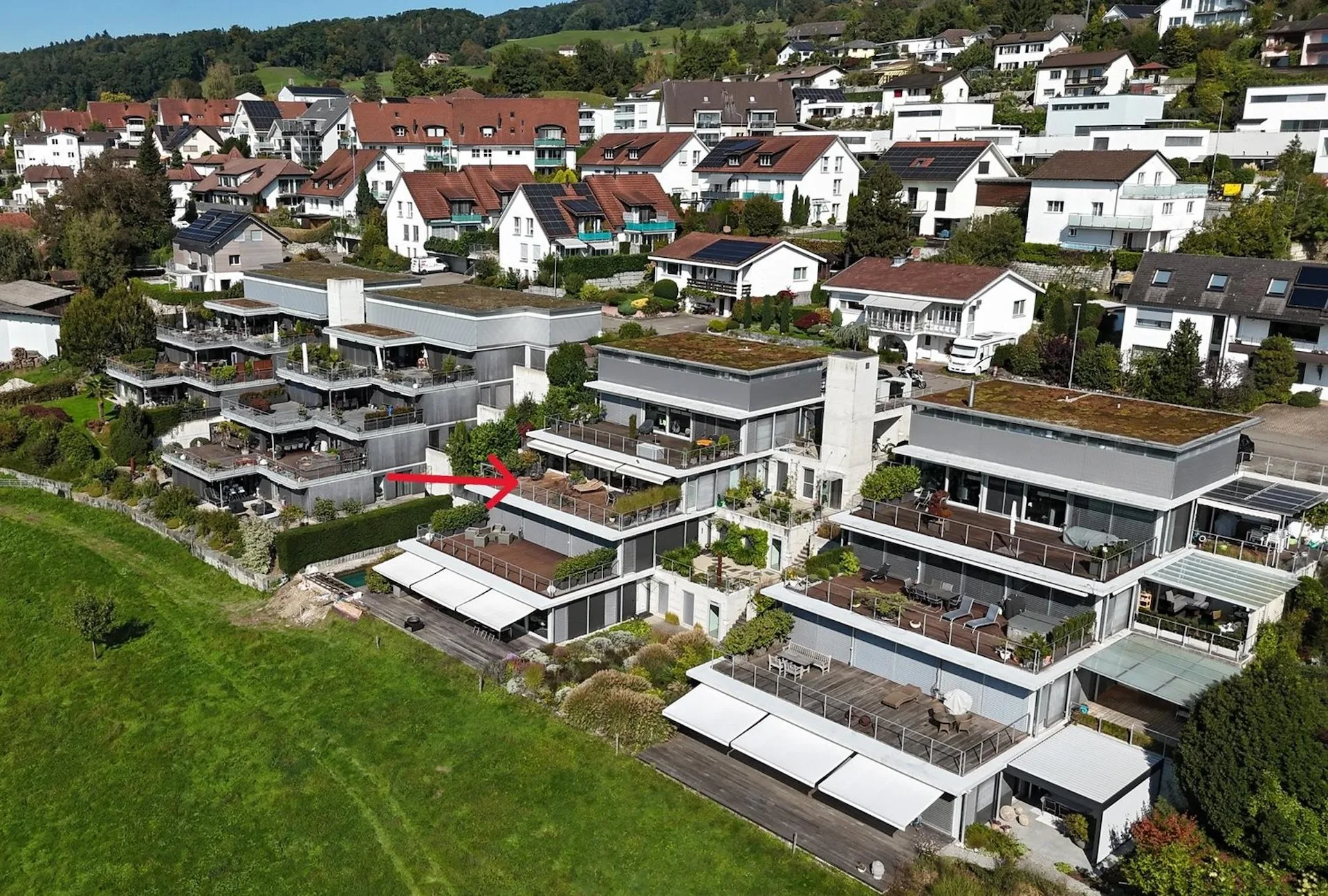 Terrassenwohnung mit freier Aussicht auf Reuss & Alpen