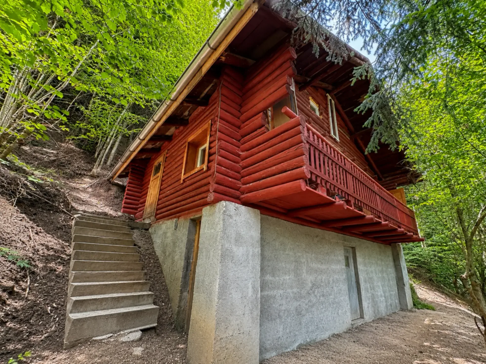 Die Authentizität im Herzen eines Waldgebiets von über 15'000 m²
