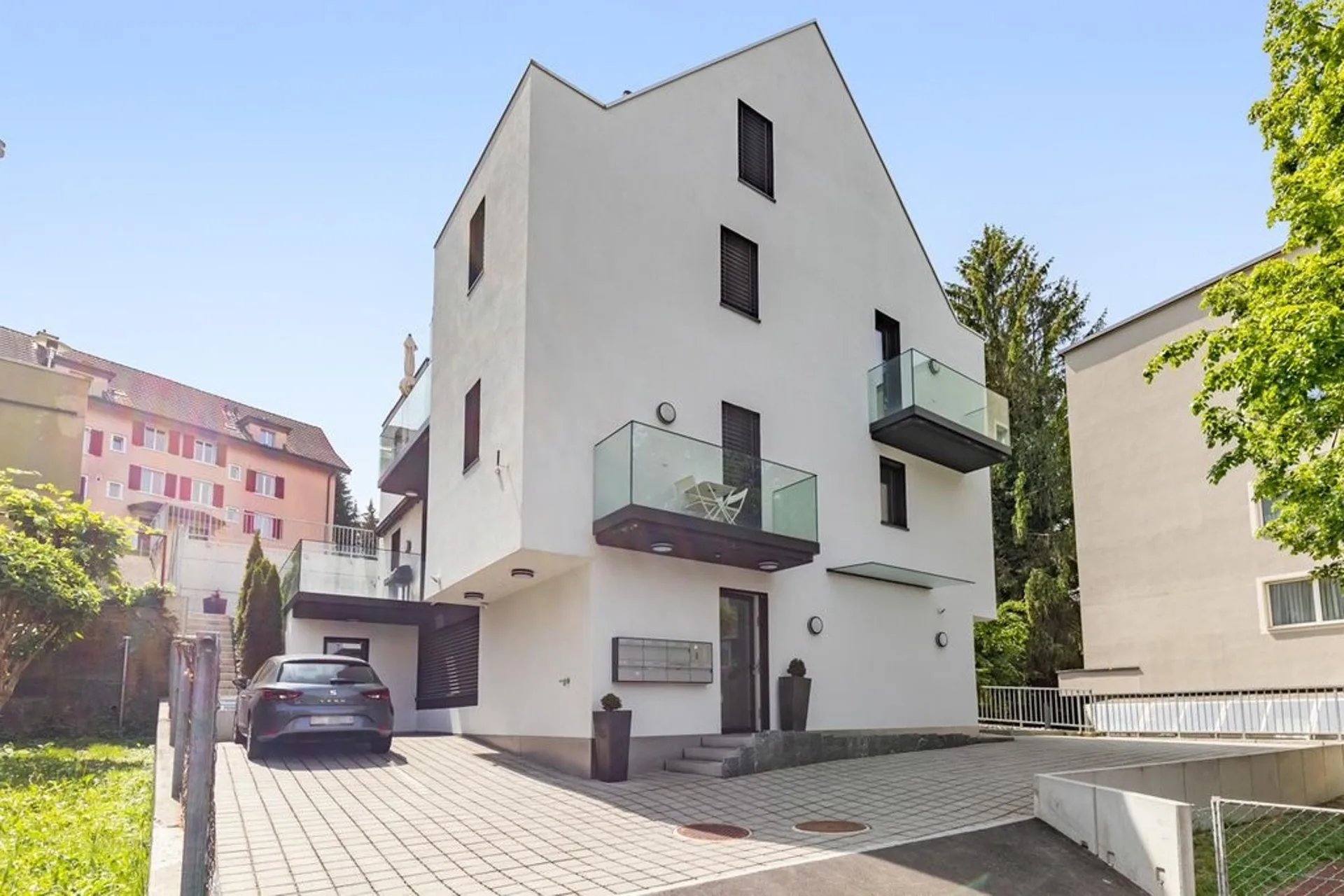 STADTNAH WOHNEN MIT AUSSENSITZPLATZ