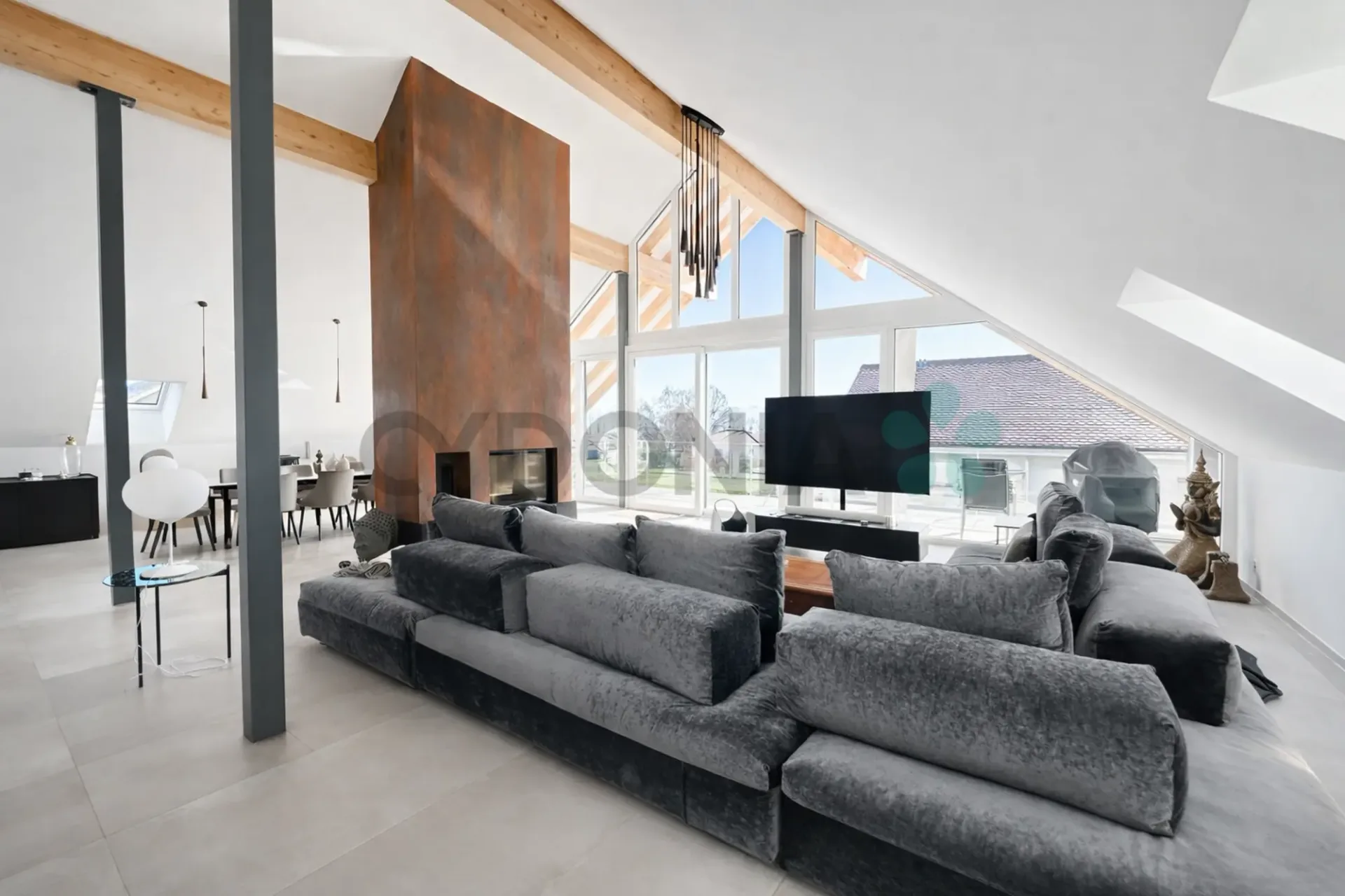 EN EXCLUSIVITÉ Attique d'exception en duplex de plus de 275m² avec prestations haut de gamme