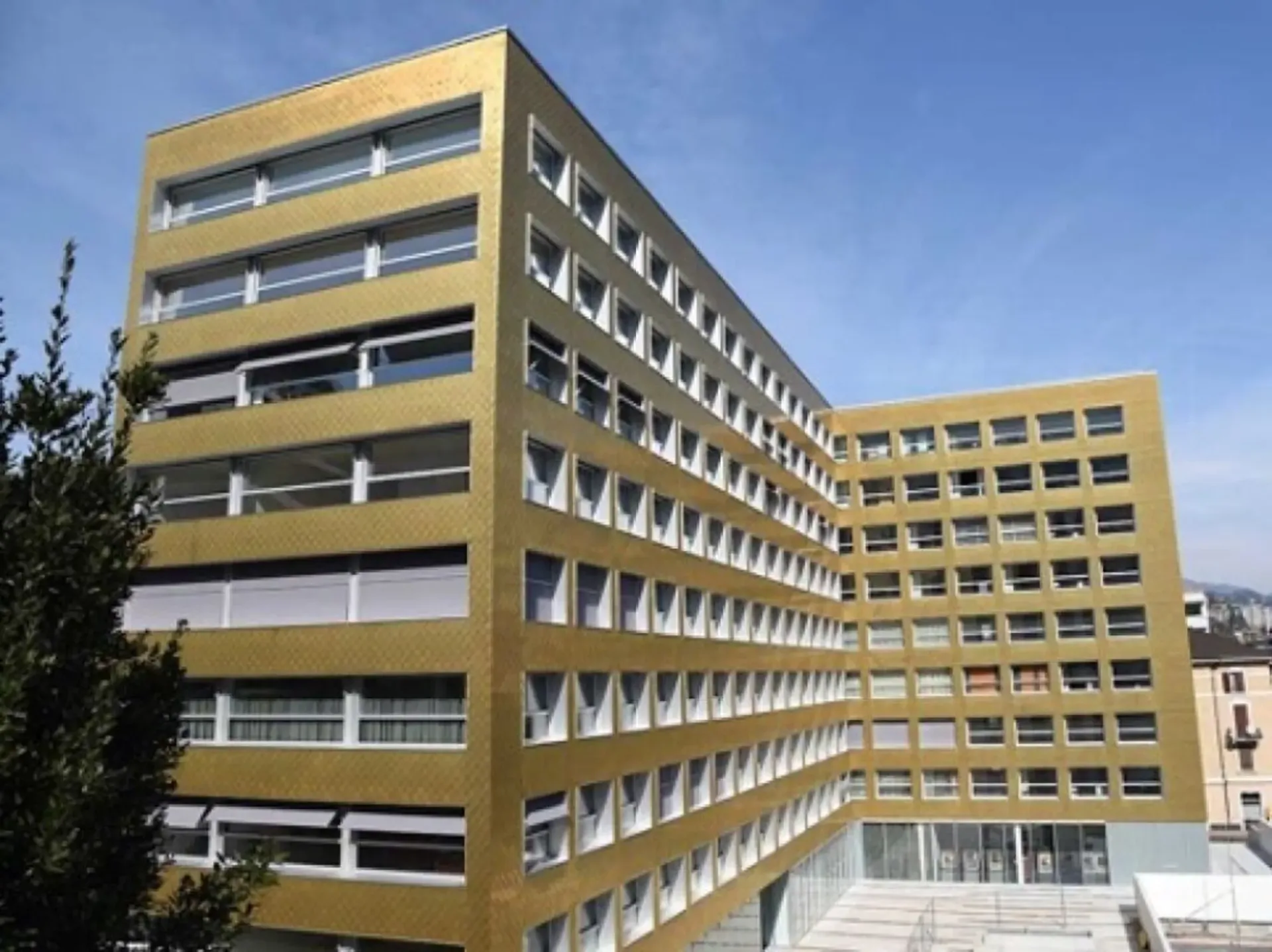 Möbliertes Büro in einem prestigeträchtigen Gebäude