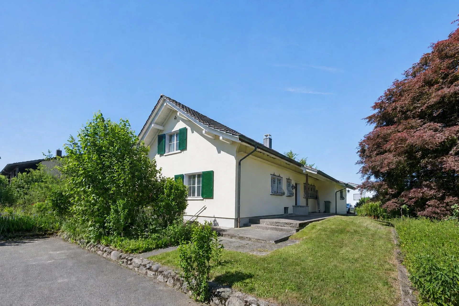 Eine seltene Gelegenheit für alle, die ein Haus mit Charakter, viel Land und viel Entwicklungspotenzial suchen.
