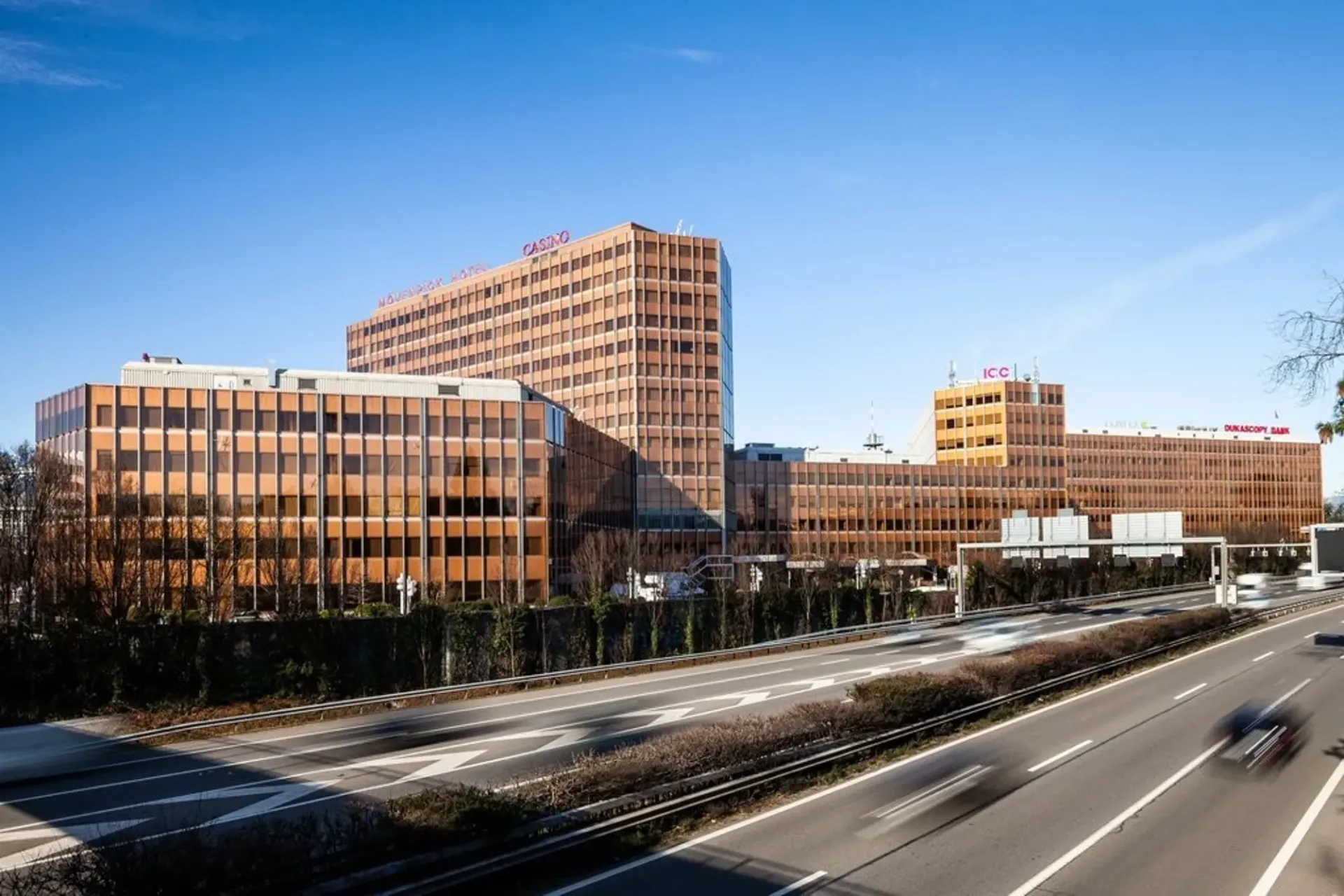 Surface de bureaux de 730 m2 rénovée au 4ème étage